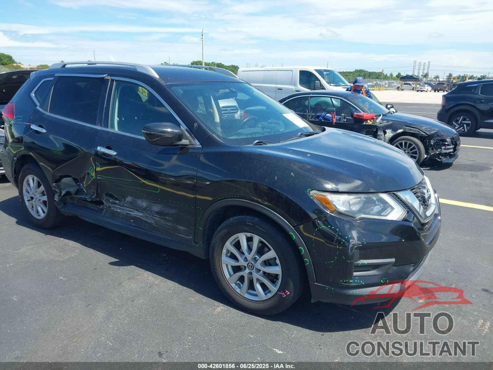 NISSAN ROGUE 2017 - KNMAT2MT9HP535147