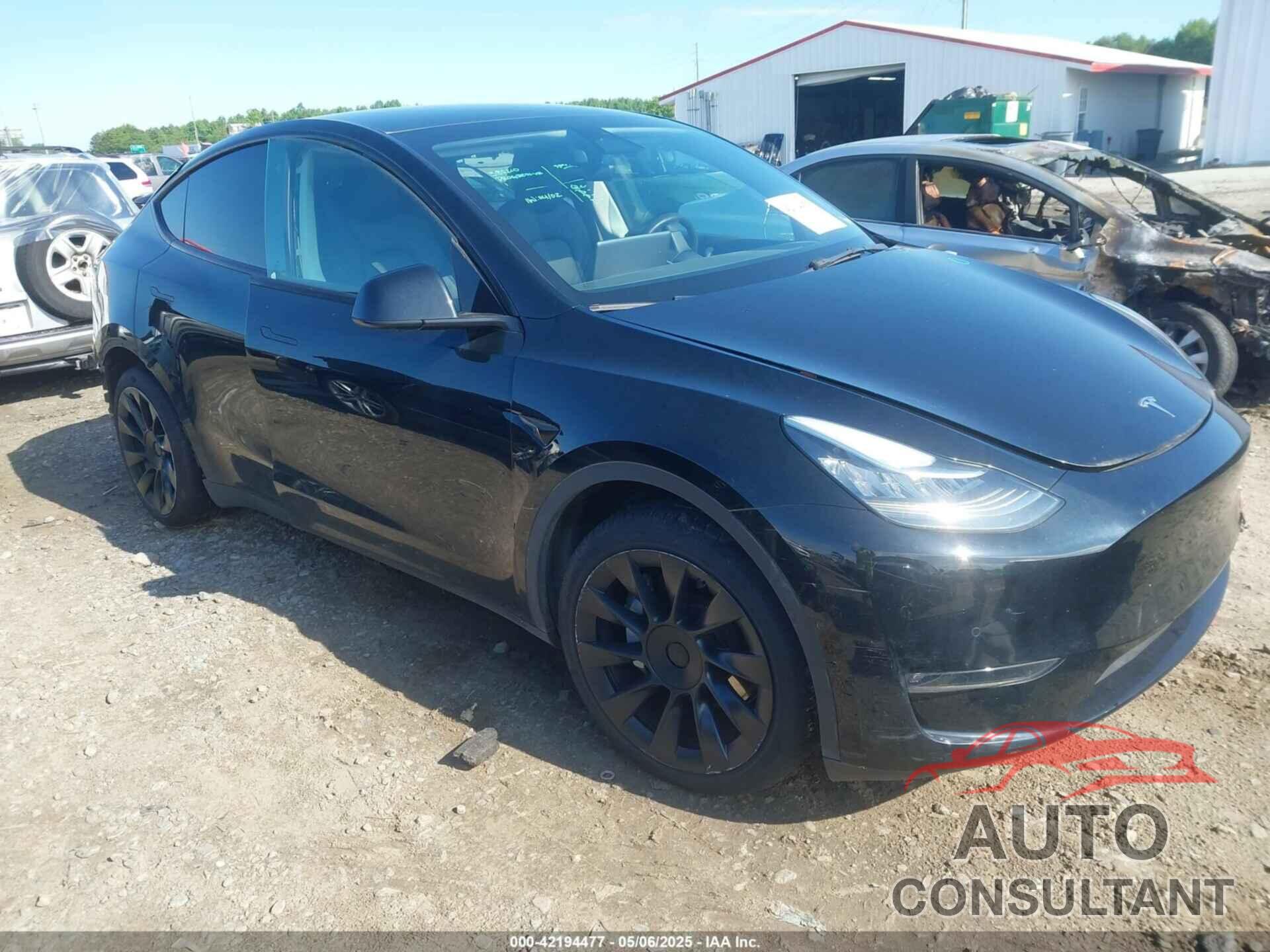 TESLA MODEL Y 2022 - 7SAYGDEE6NF385120