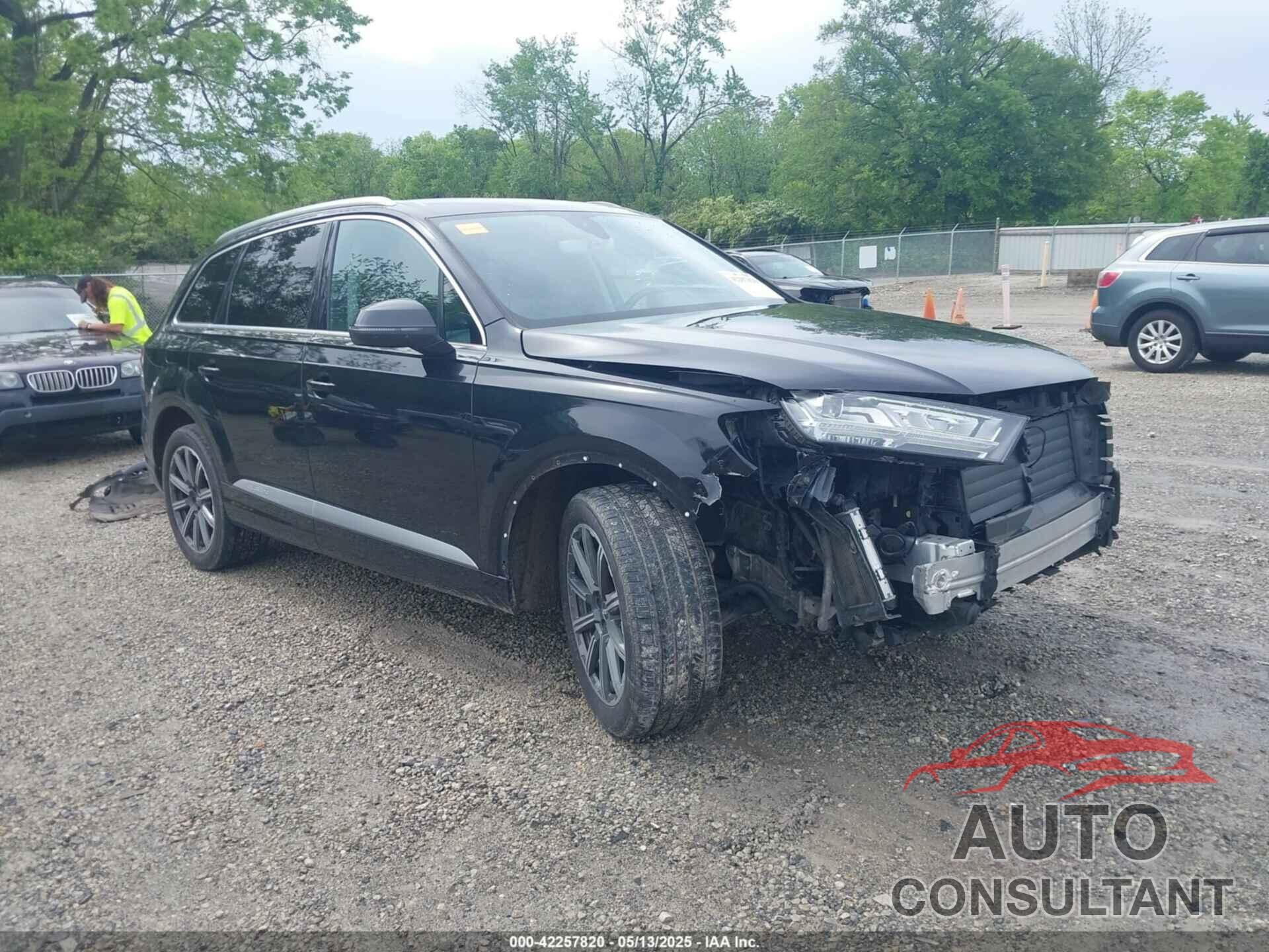 AUDI Q7 2017 - WA1LAAF71HD002374