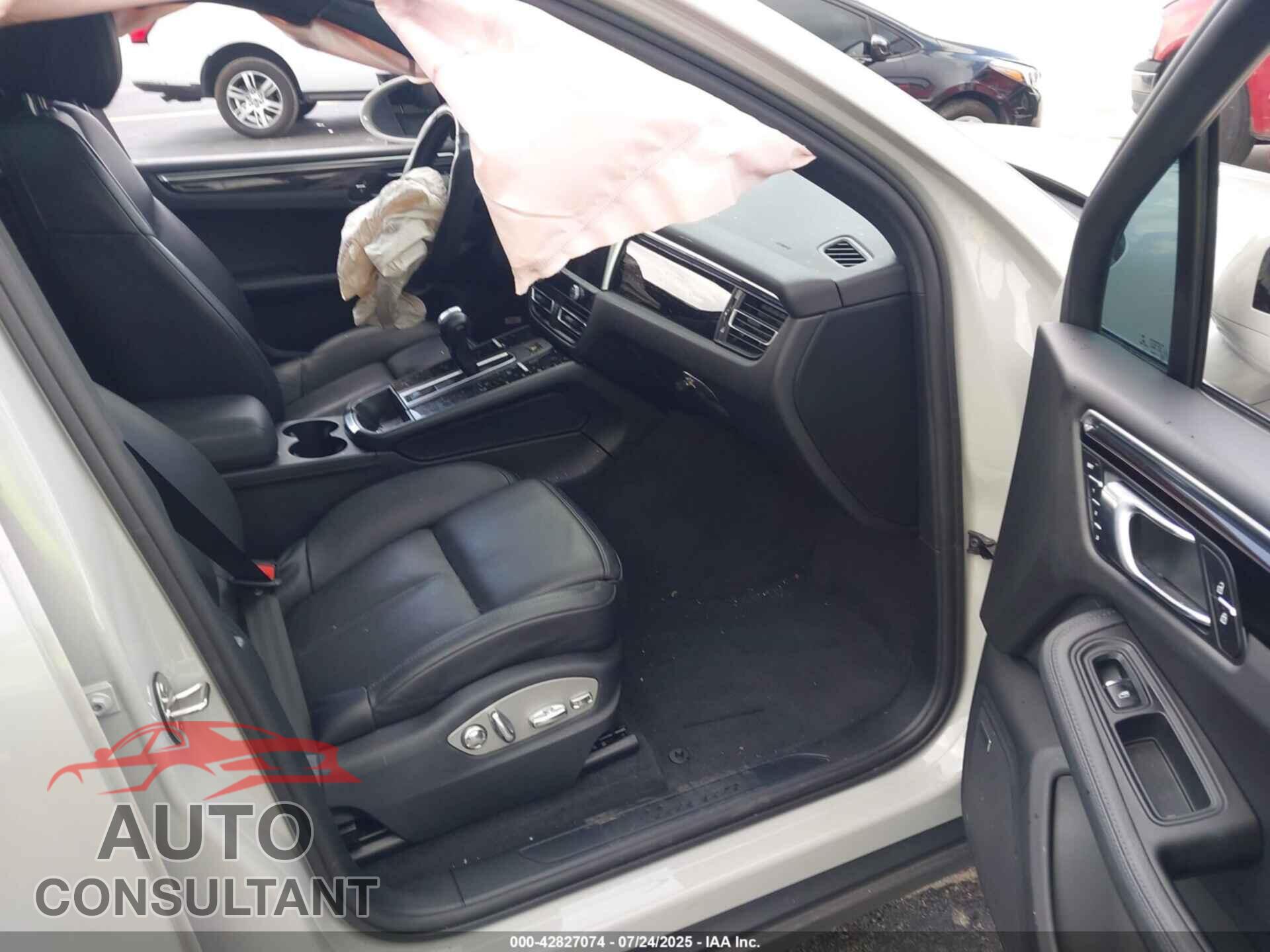 PORSCHE MACAN 2022 - WP1AA2A58NLB09110