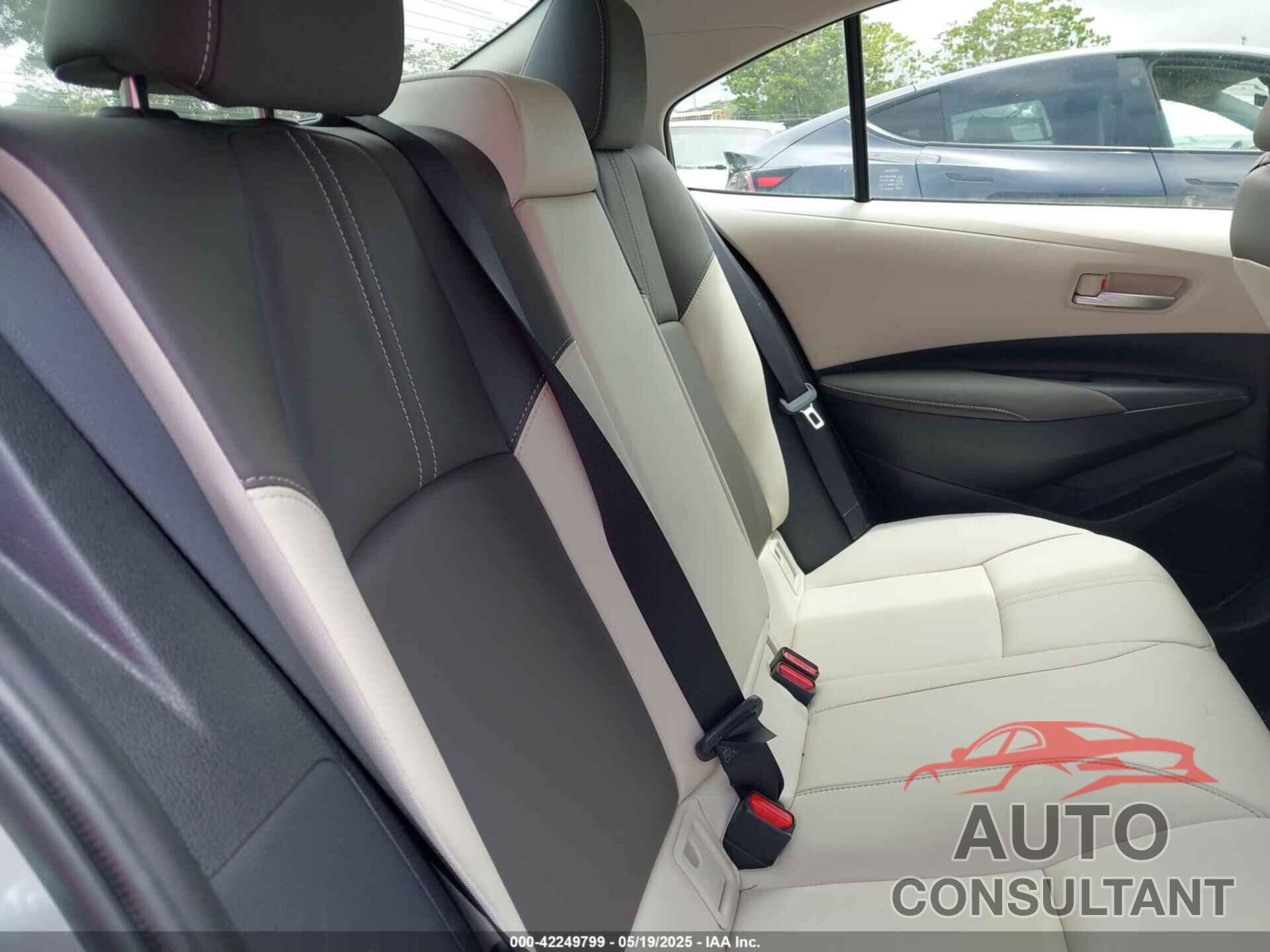 TOYOTA COROLLA 2021 - JTDFPMAE4MJ119628
