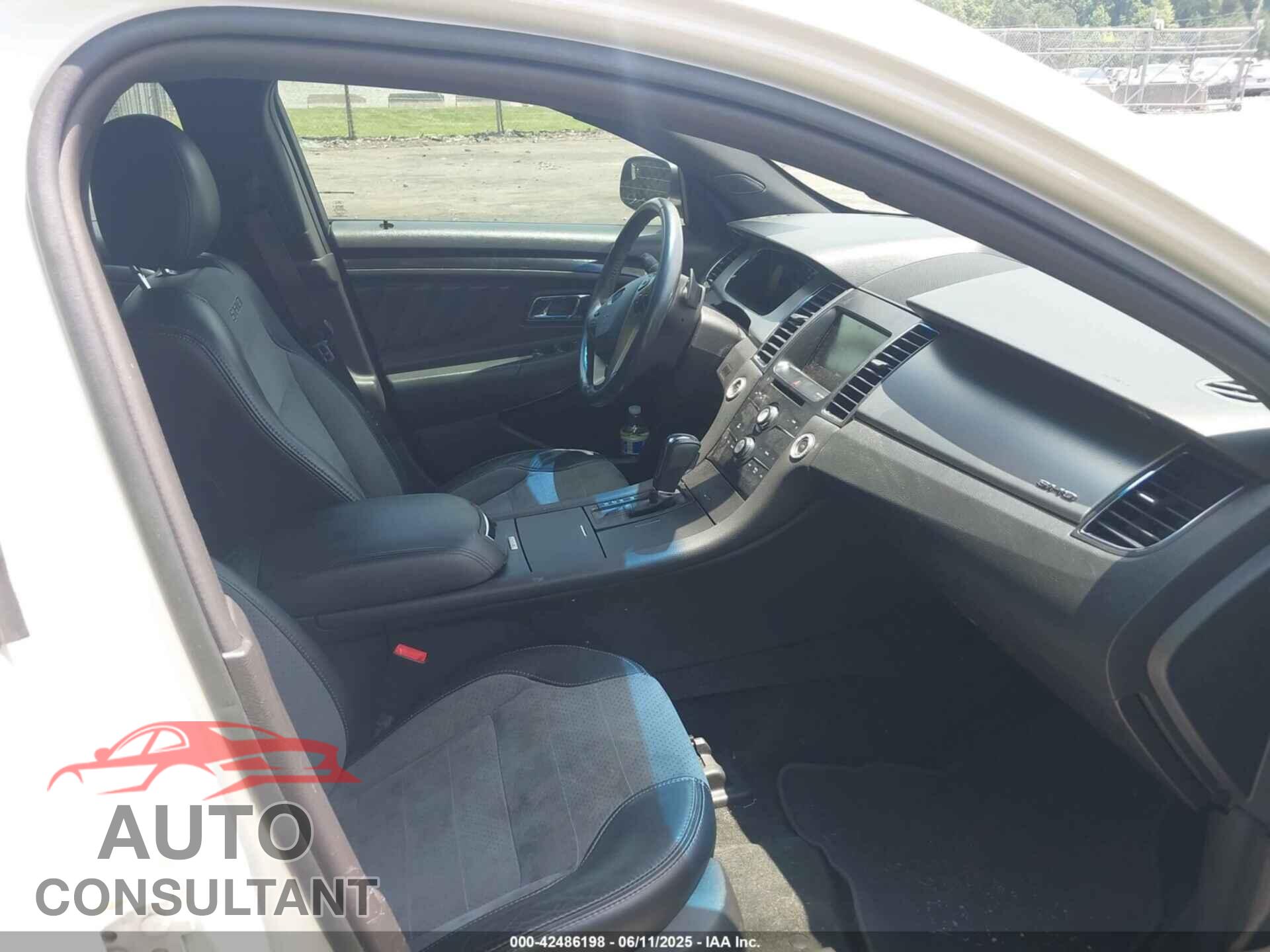 FORD TAURUS 2015 - 1FAHP2KT5FG206096