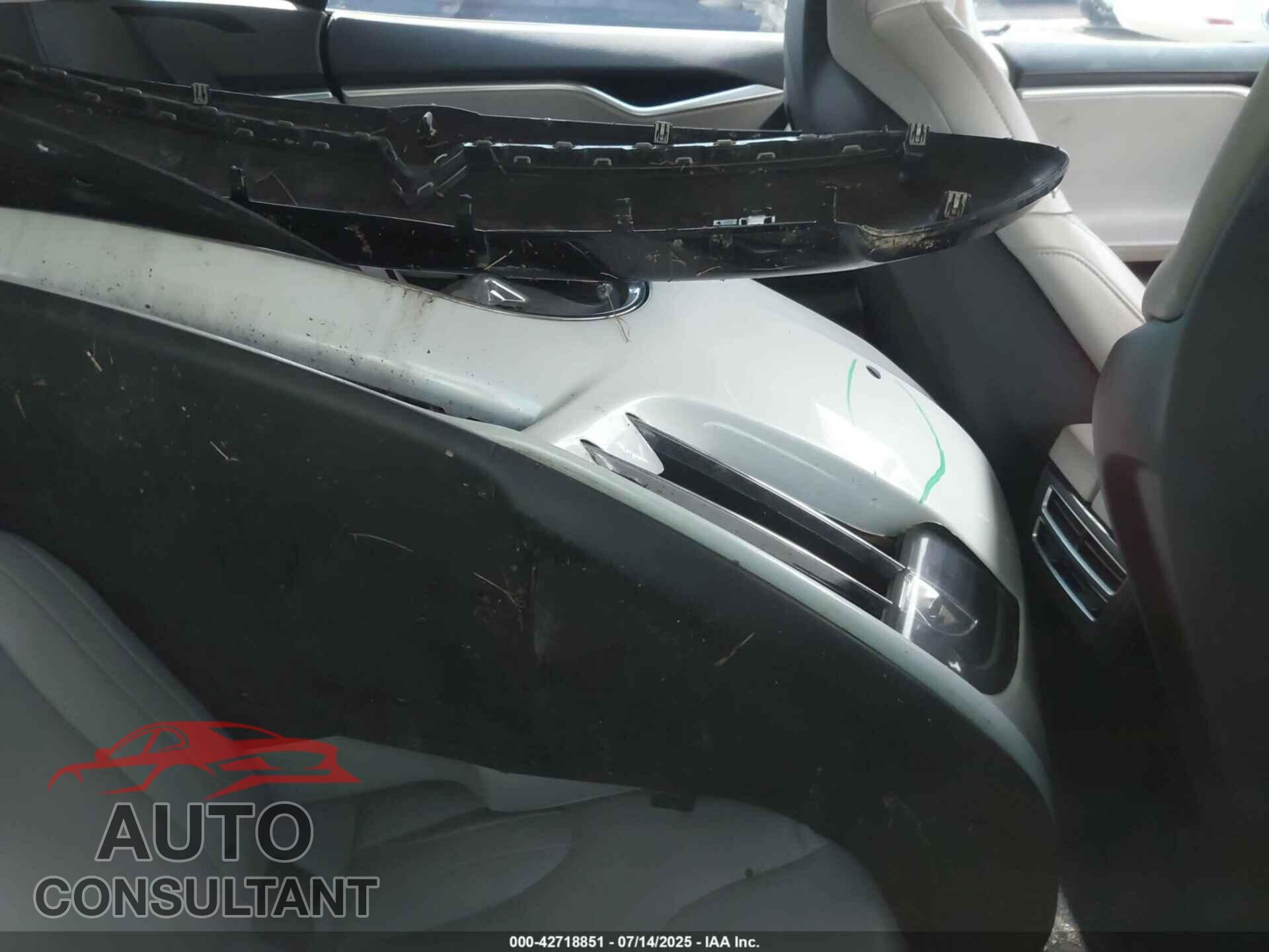 TESLA MODEL S 2015 - 5YJSA1E23FF108287