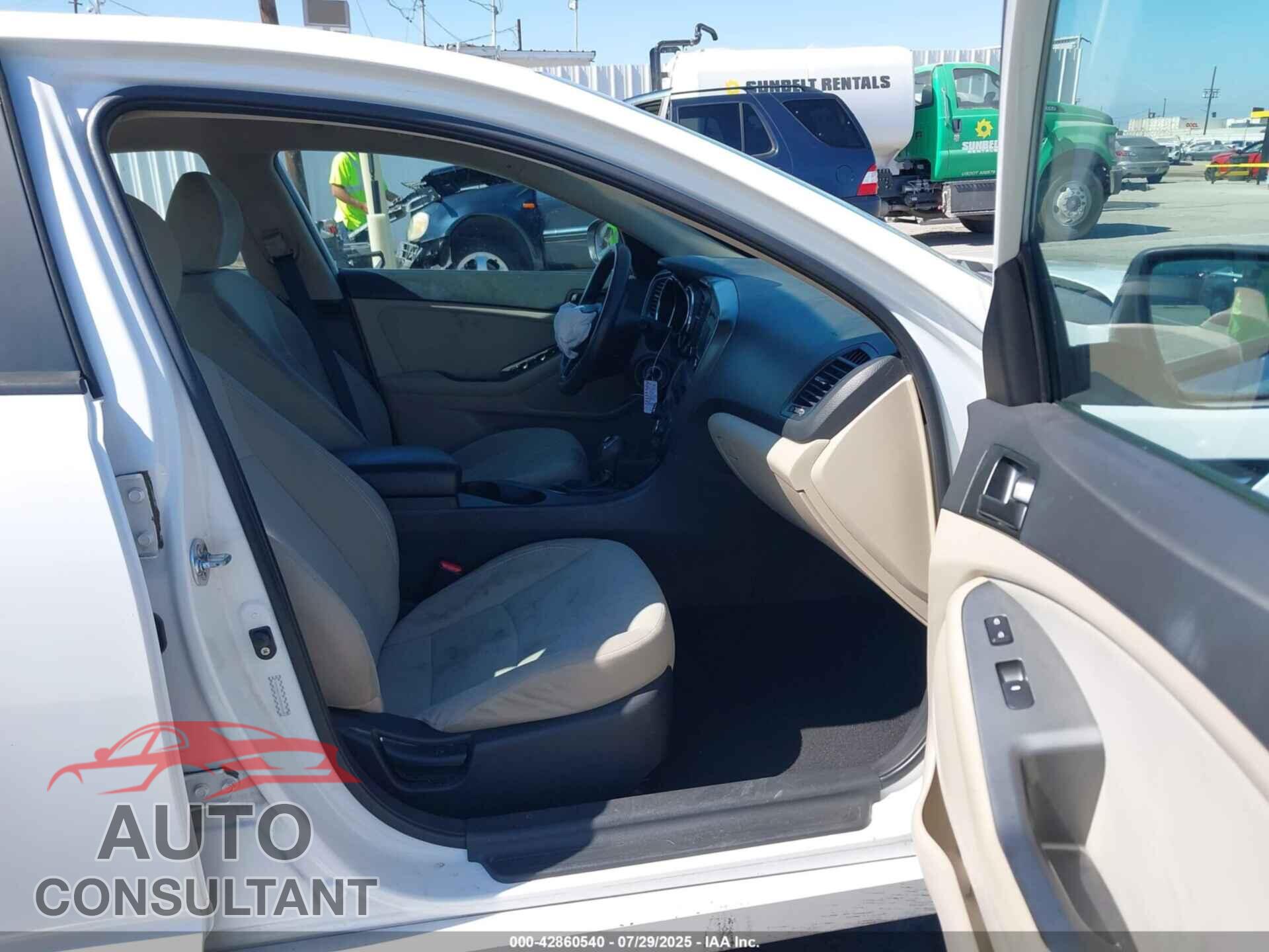KIA OPTIMA 2013 - KNAGM4A74D5384358