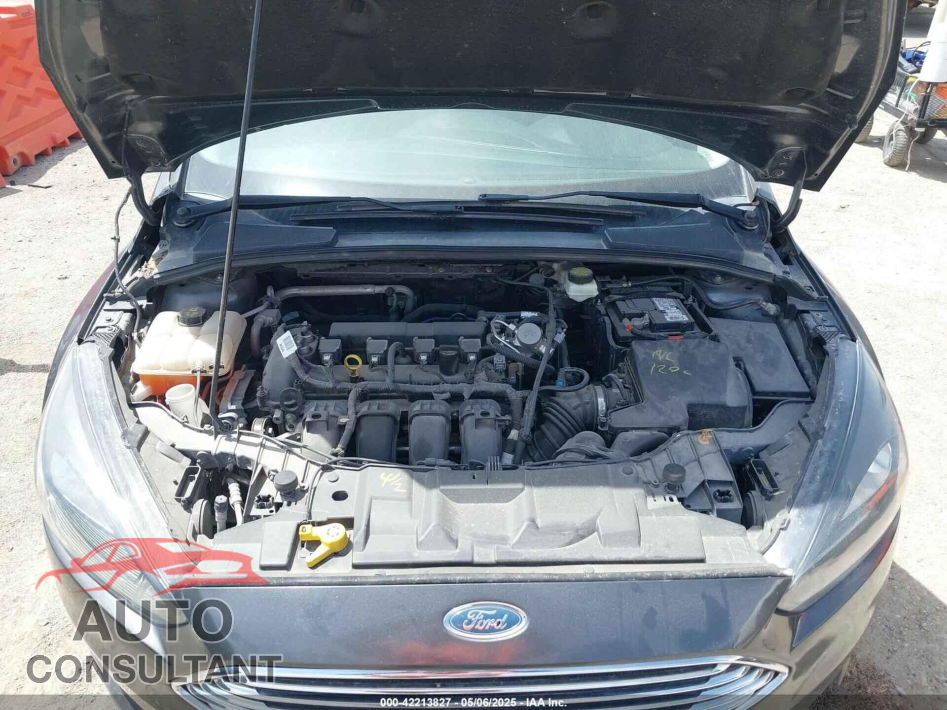 FORD FOCUS 2017 - 1FADP3M29HL247804