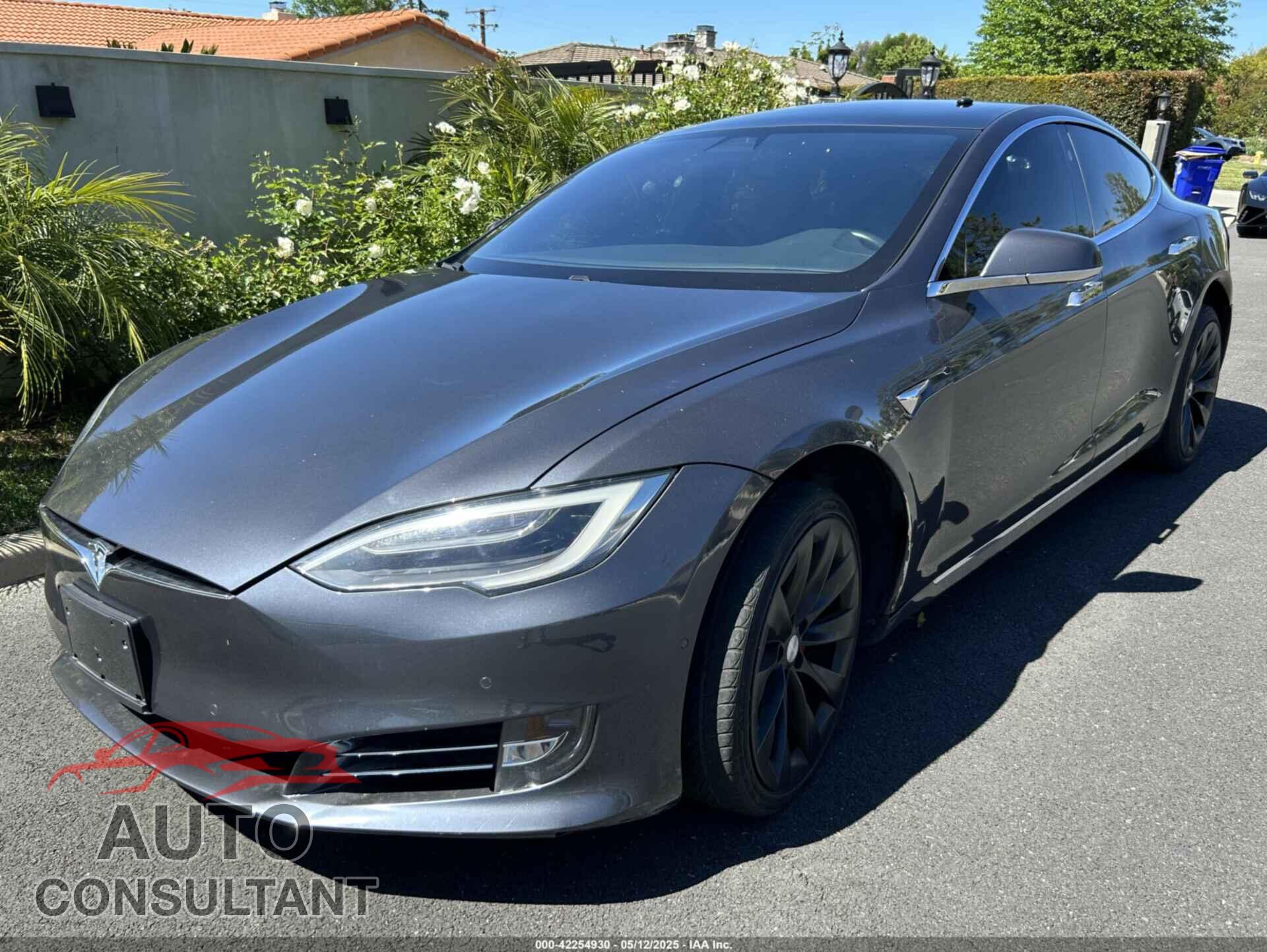 TESLA MODEL S 2017 - 5YJSA1E26HF215014