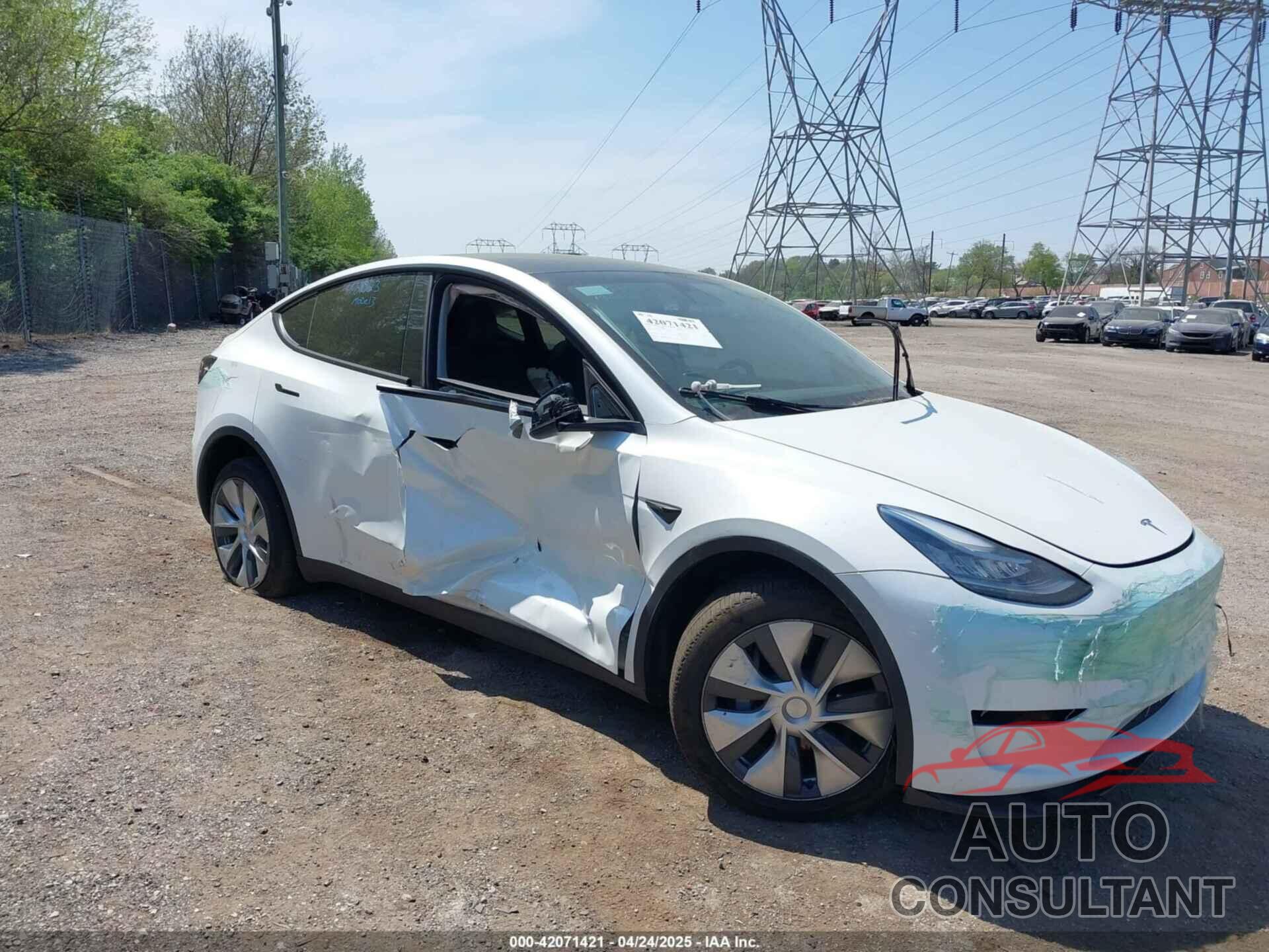 TESLA MODEL Y 2023 - 7SAYGDEE0PA130057