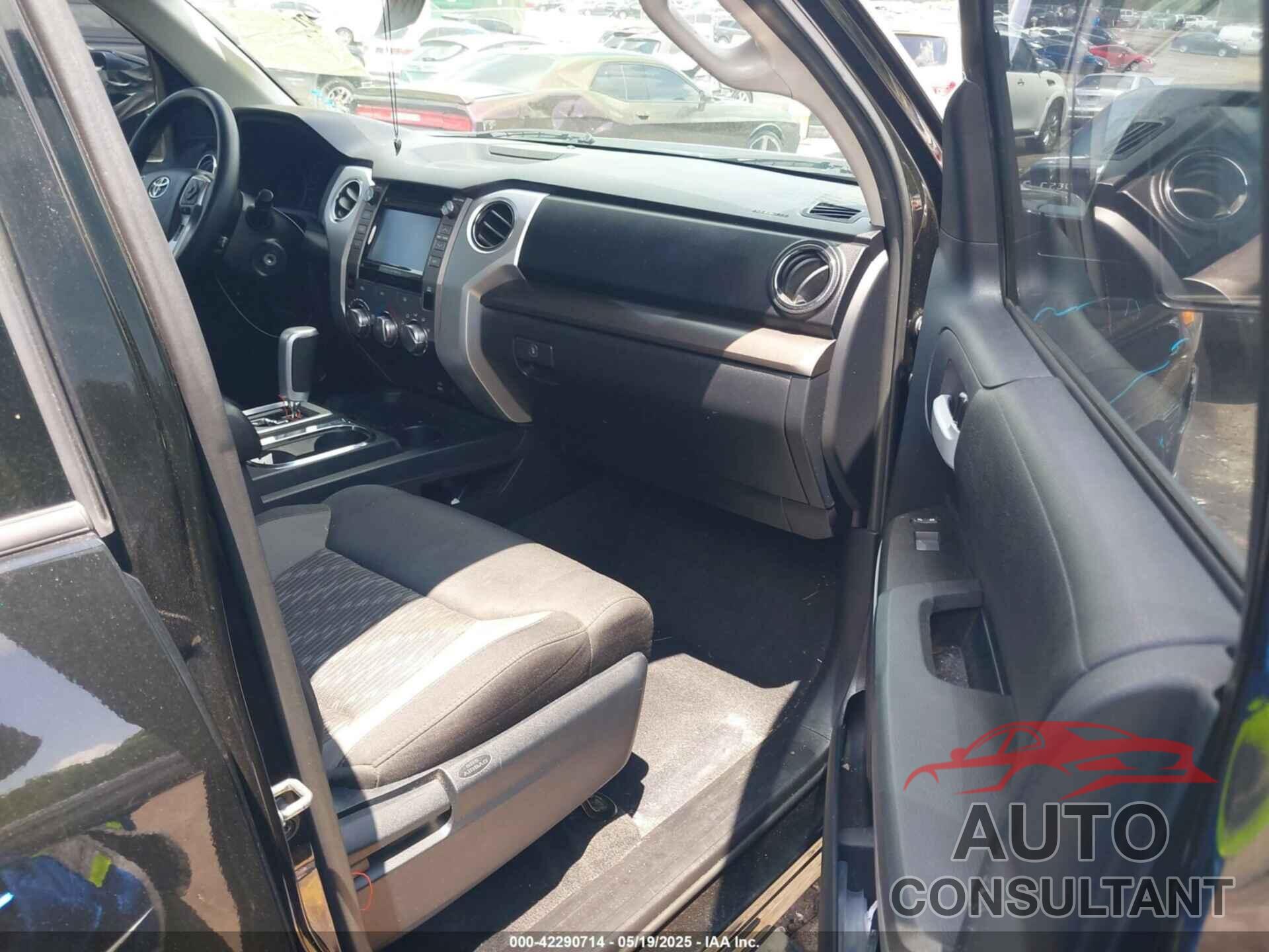 TOYOTA TUNDRA 2018 - 5TFEY5F1XJX232478