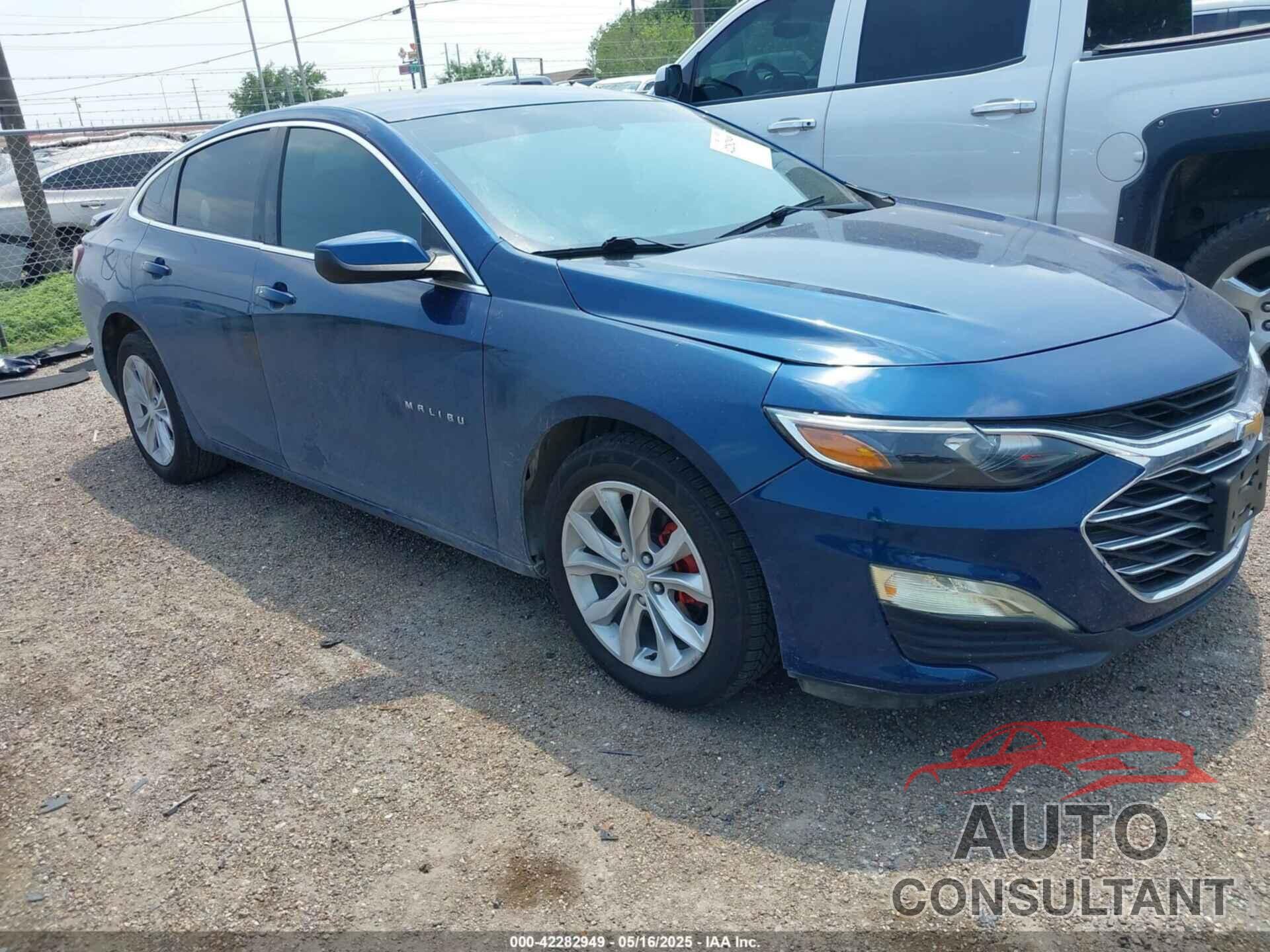 CHEVROLET MALIBU 2019 - 1G1ZD5STXKF150657