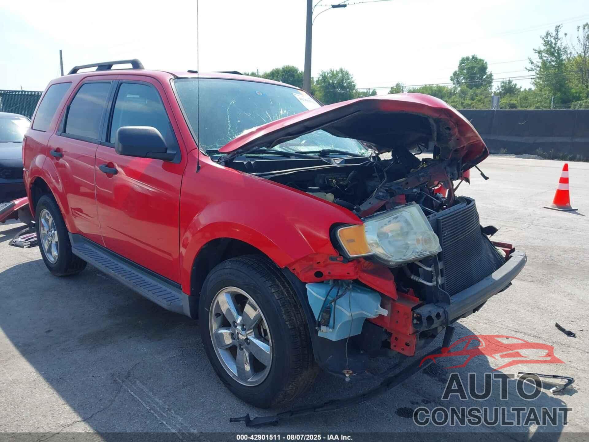 FORD ESCAPE 2009 - 1FMCU03739KA81065