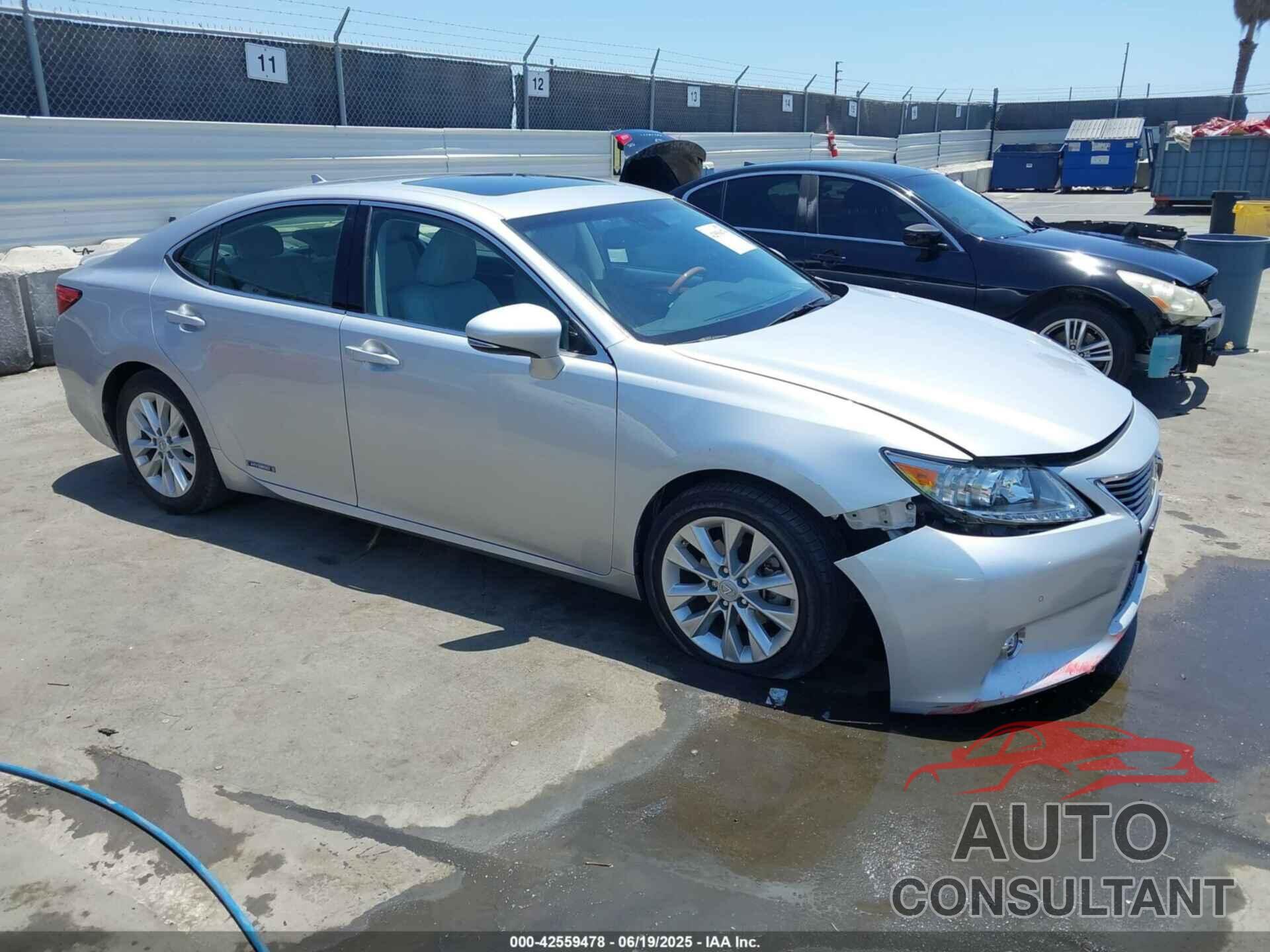 LEXUS ES 300H 2014 - JTHBW1GG3E2048571
