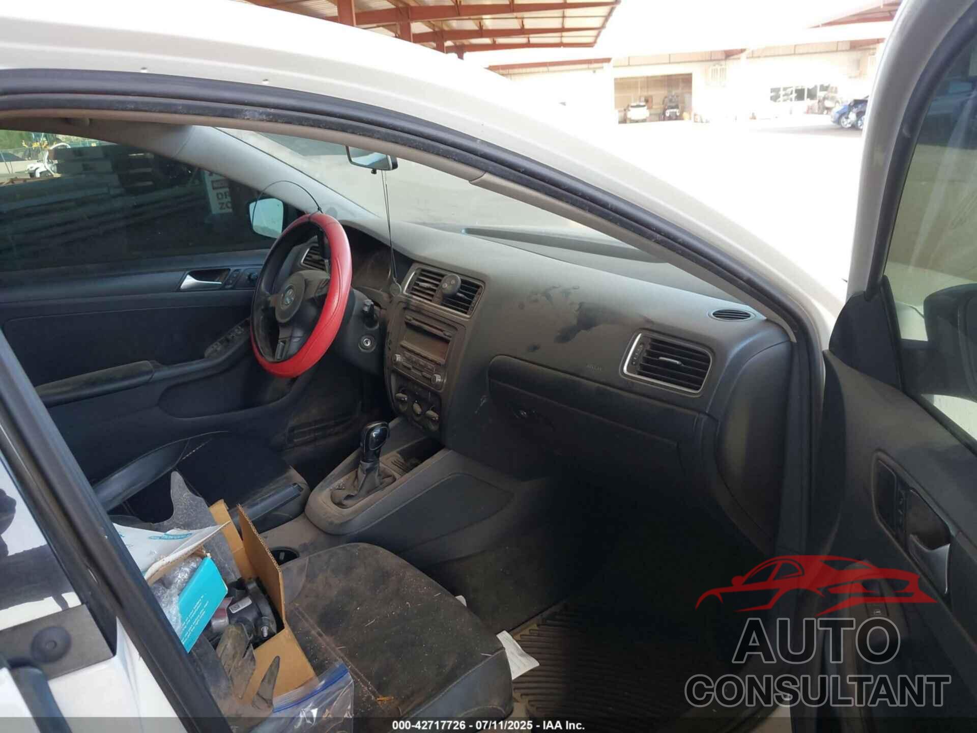 VOLKSWAGEN JETTA 2014 - 3VWD17AJXEM226644