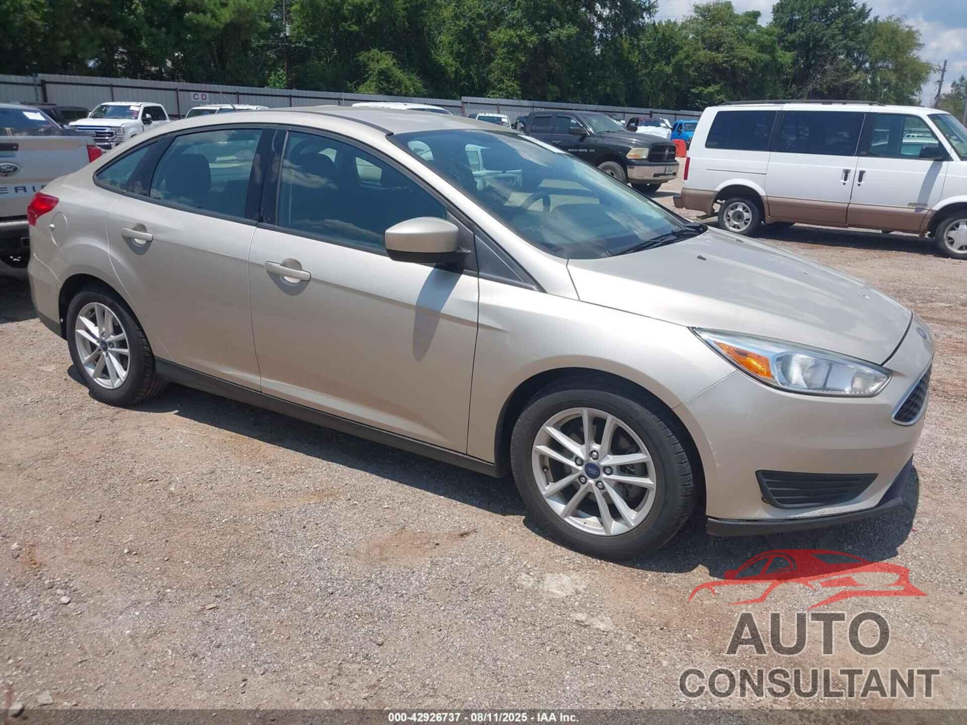 FORD FOCUS 2018 - 1FADP3FE4JL229157