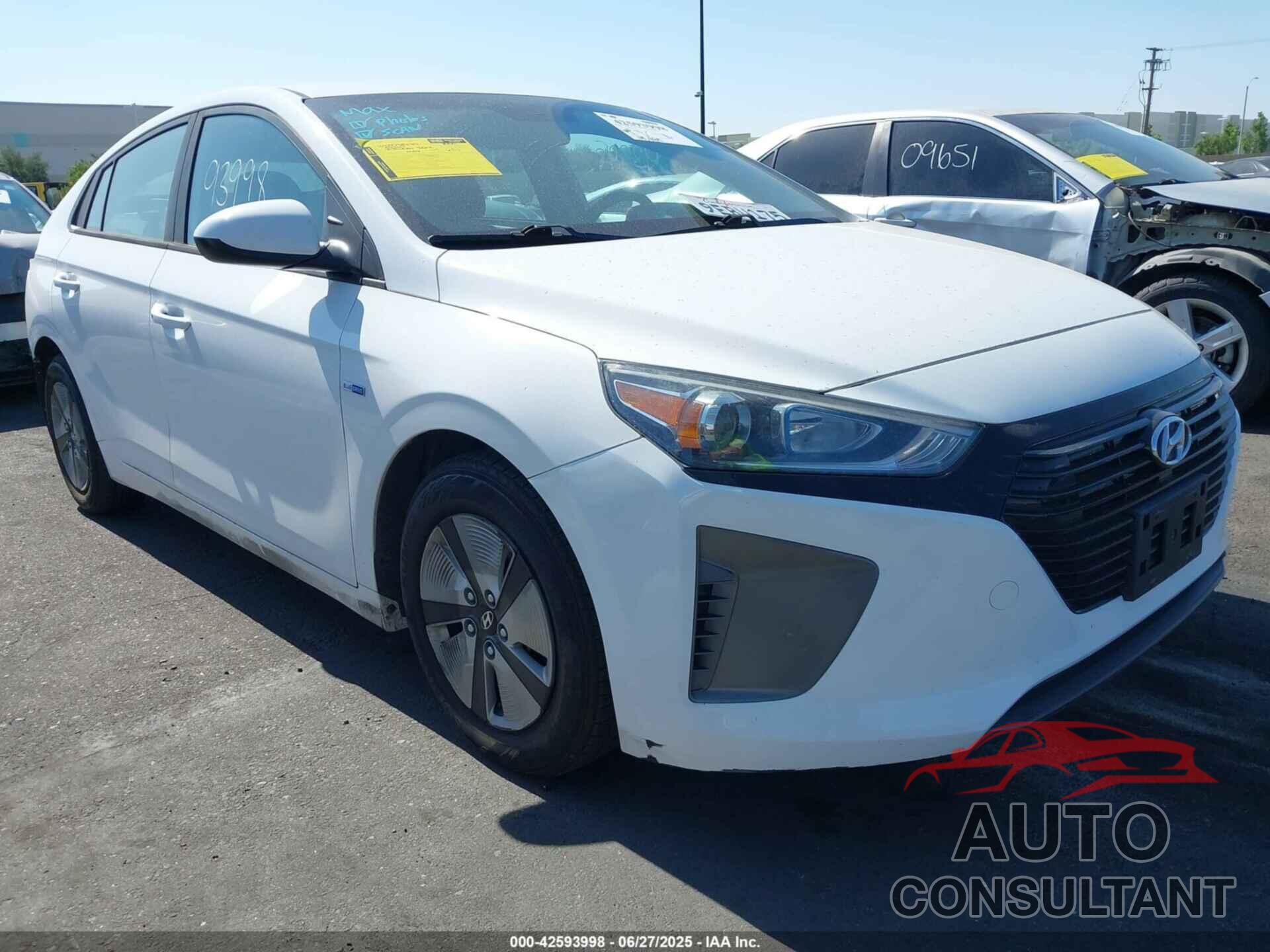 HYUNDAI IONIQ HYBRID 2019 - KMHC65LC2KU175615