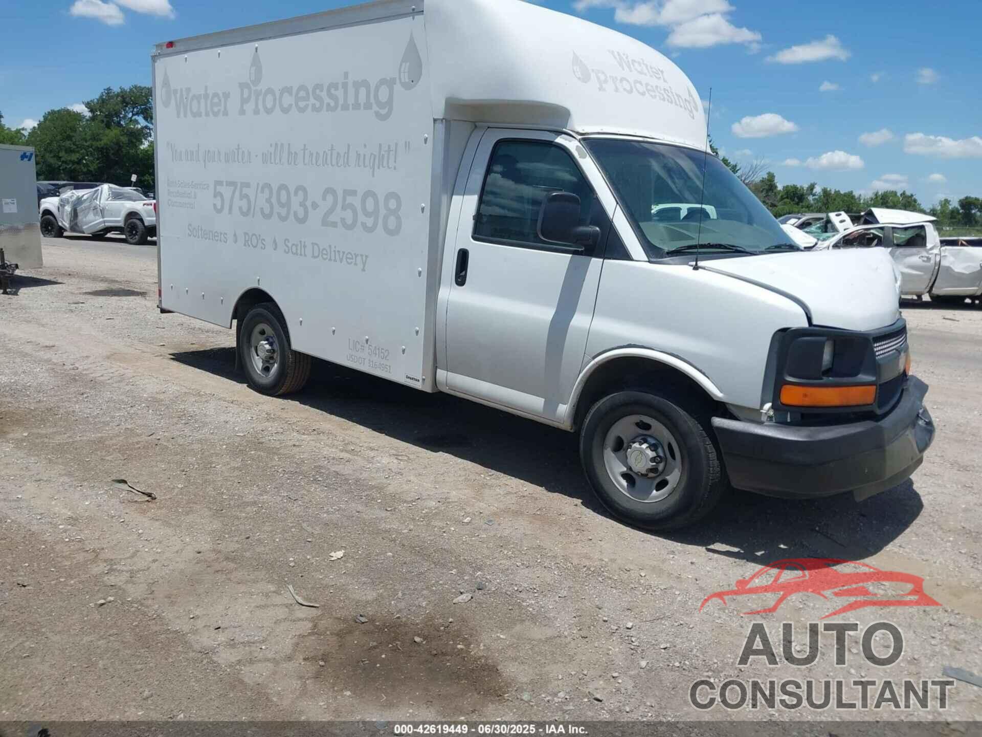 CHEVROLET EXPRESS CUTAWAY 2013 - 1GB0G2BG1D1124249