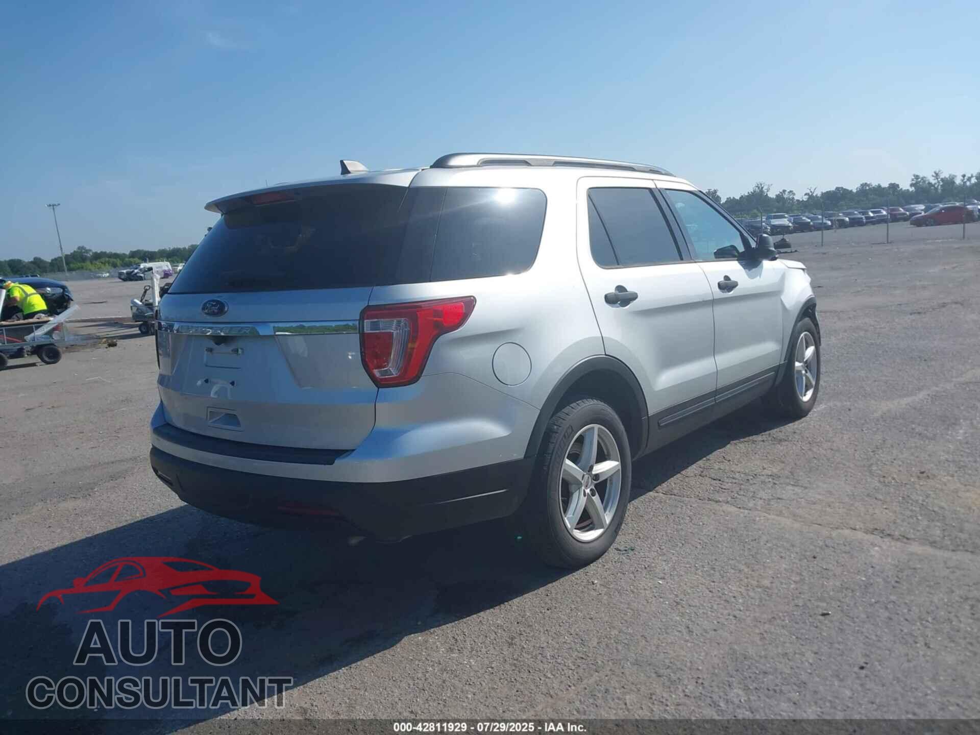 FORD EXPLORER 2018 - 1FM5K7B82JGB26702
