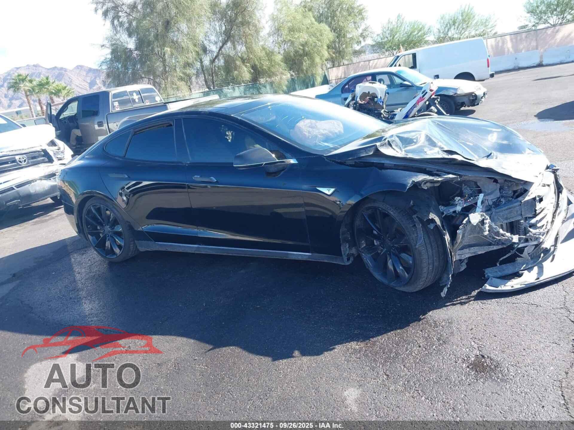 TESLA MODEL S 2012 - 5YJSA1DP8CFP02429