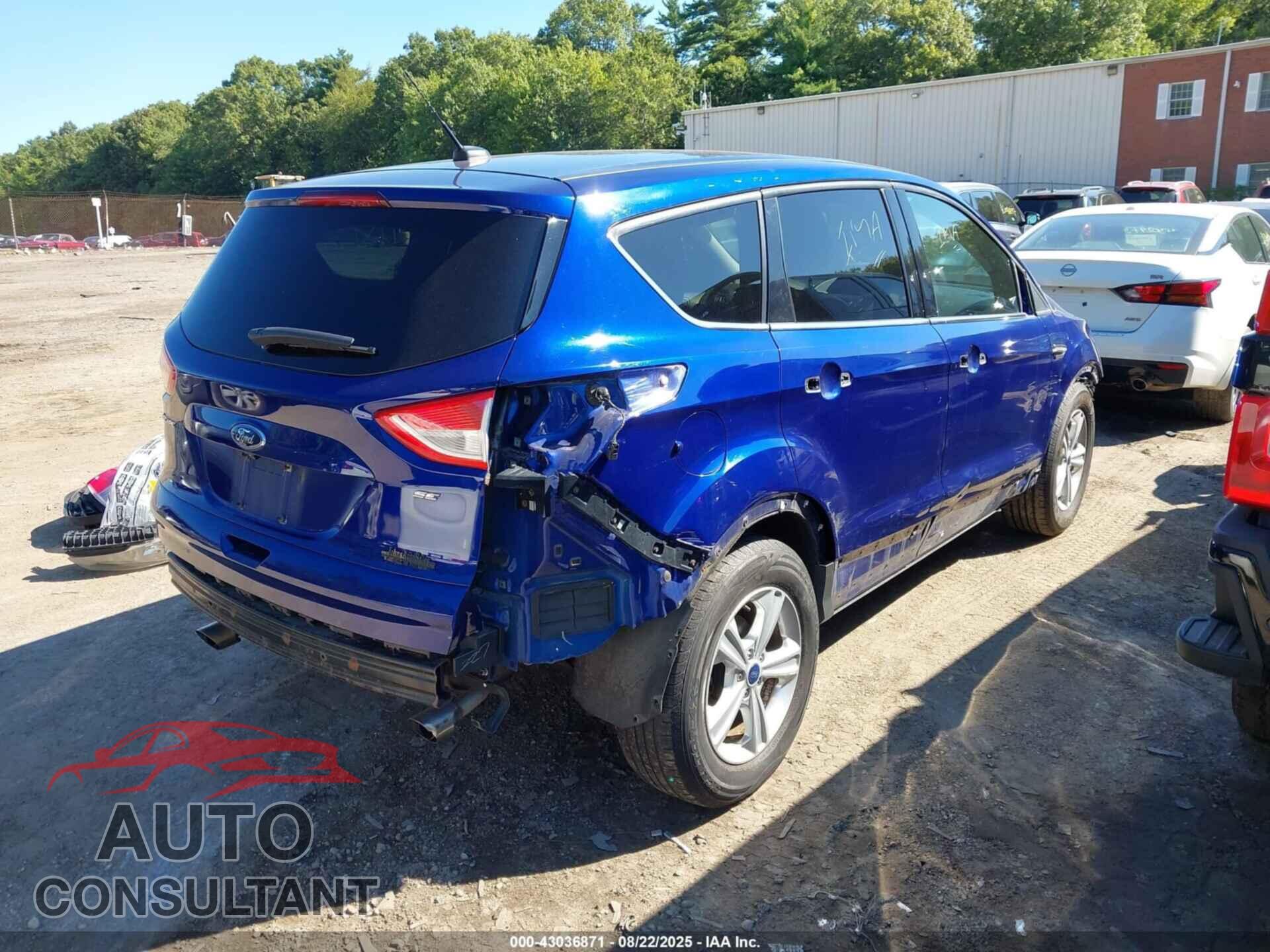 FORD ESCAPE 2015 - 1FMCU0G76FUC00611
