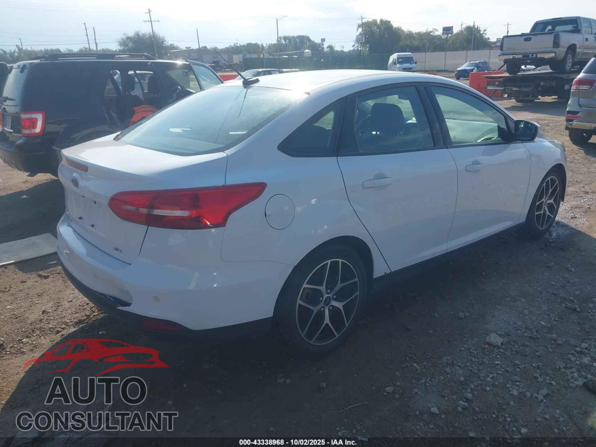 FORD FOCUS 2017 - 1FADP3H24HL332897