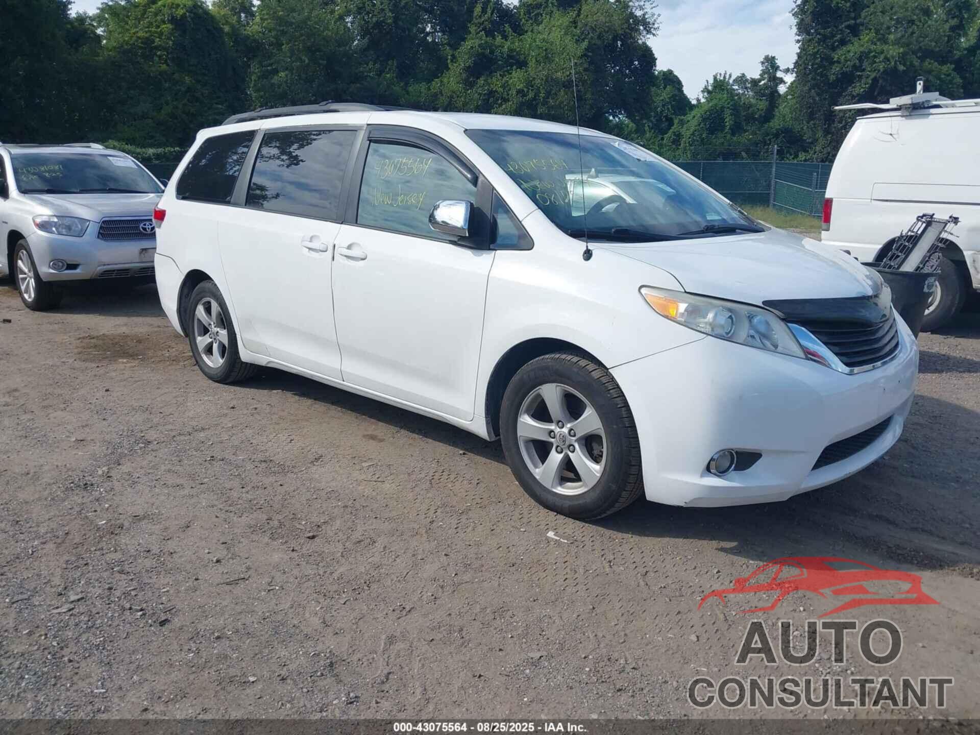 TOYOTA SIENNA 2012 - 5TDKK3DC1CS205210