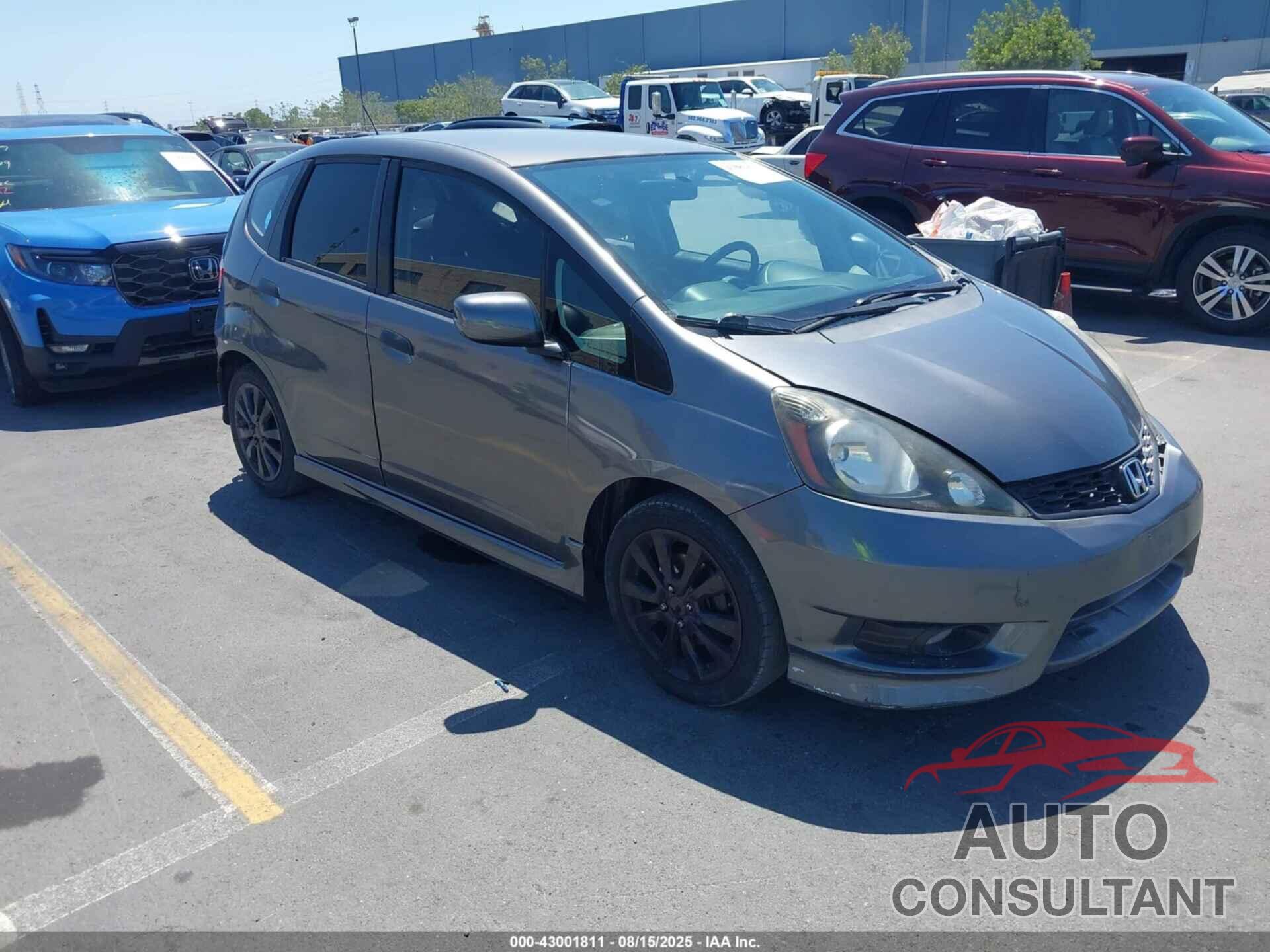 HONDA FIT 2013 - JHMGE8H57DC047883