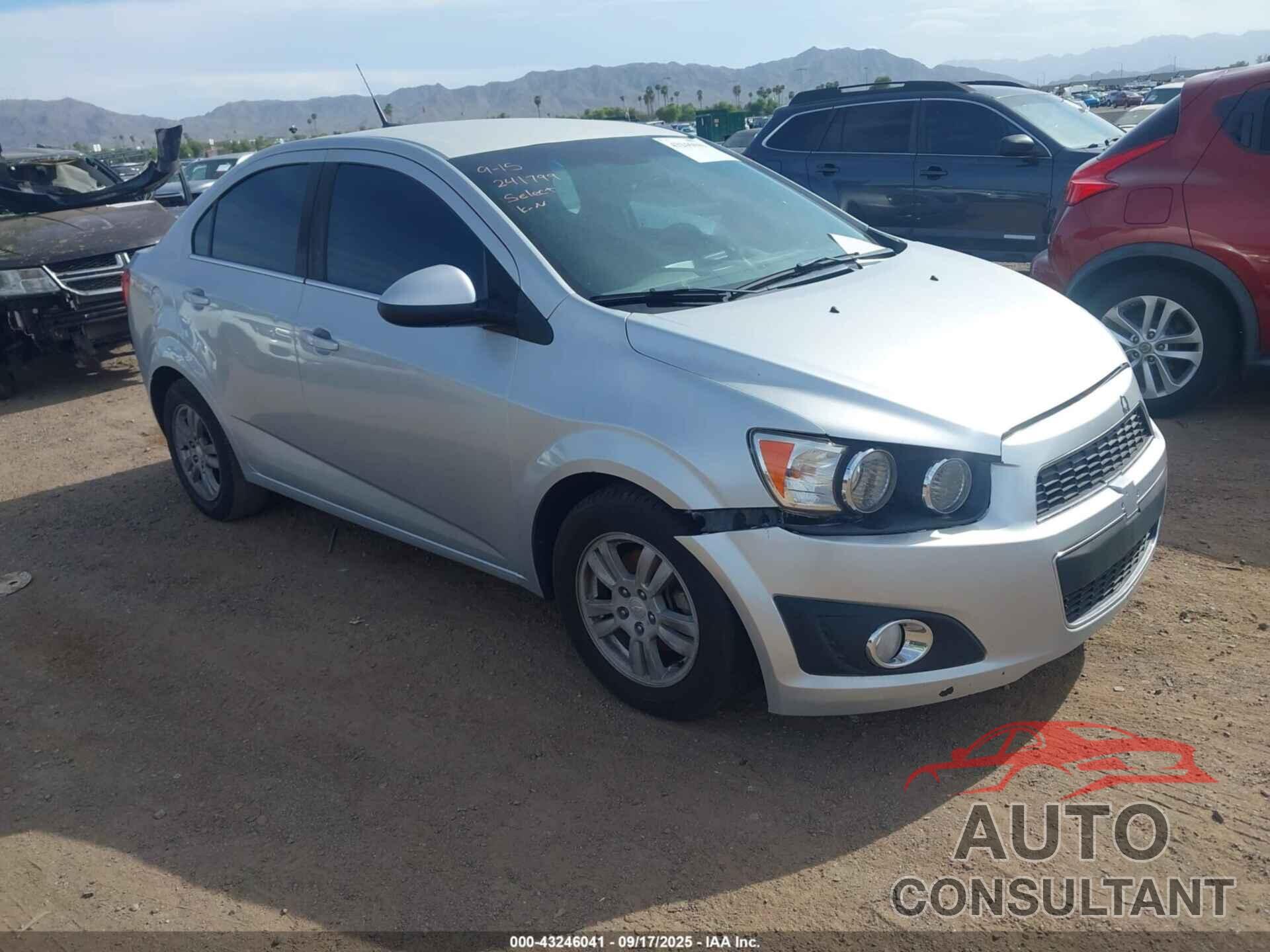 CHEVROLET SONIC 2013 - 1G1JC5SH0D4241799