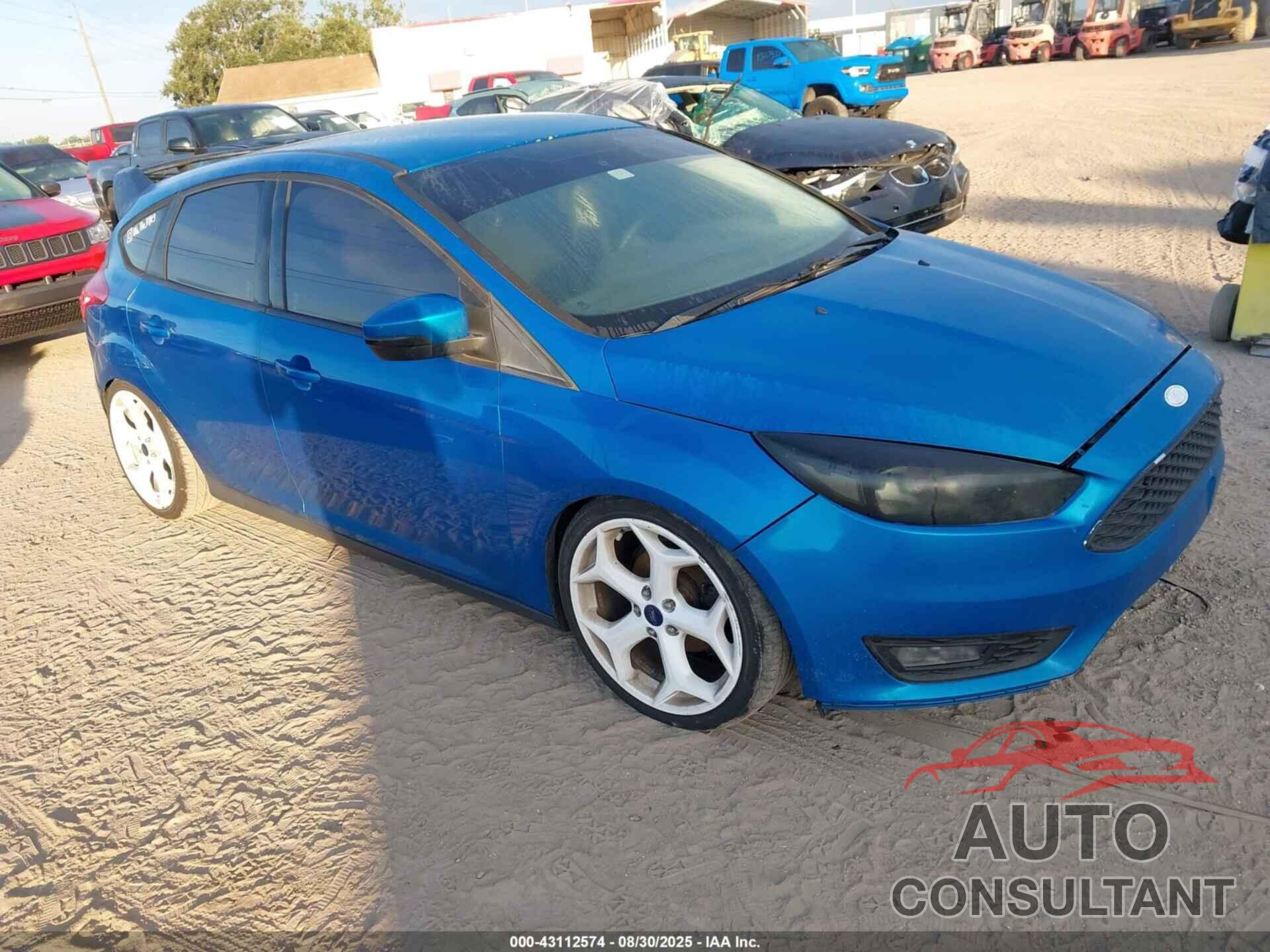 FORD FOCUS 2016 - 1FADP3K22GL255566