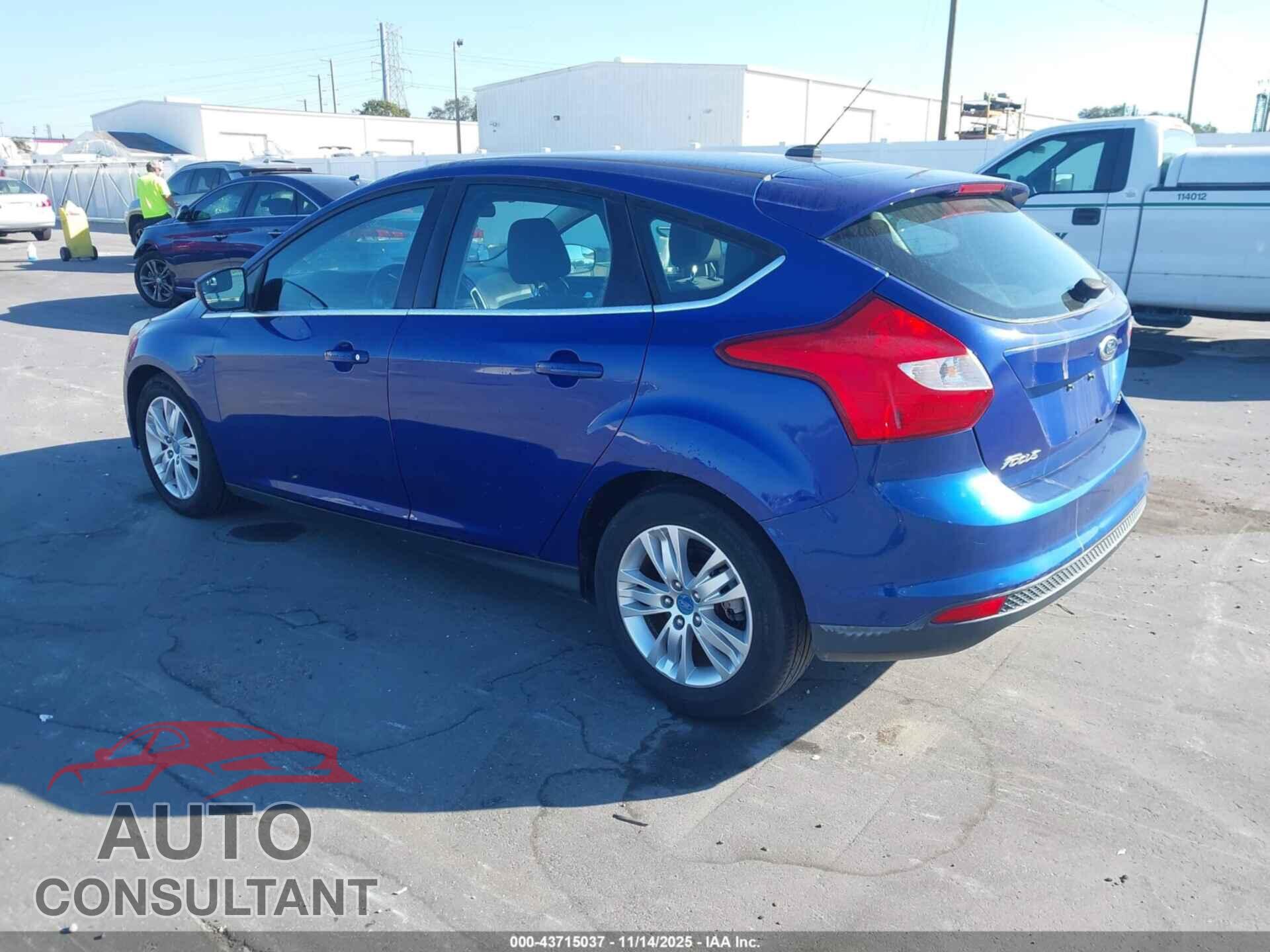 FORD FOCUS 2012 - 1FAHP3M21CL276353