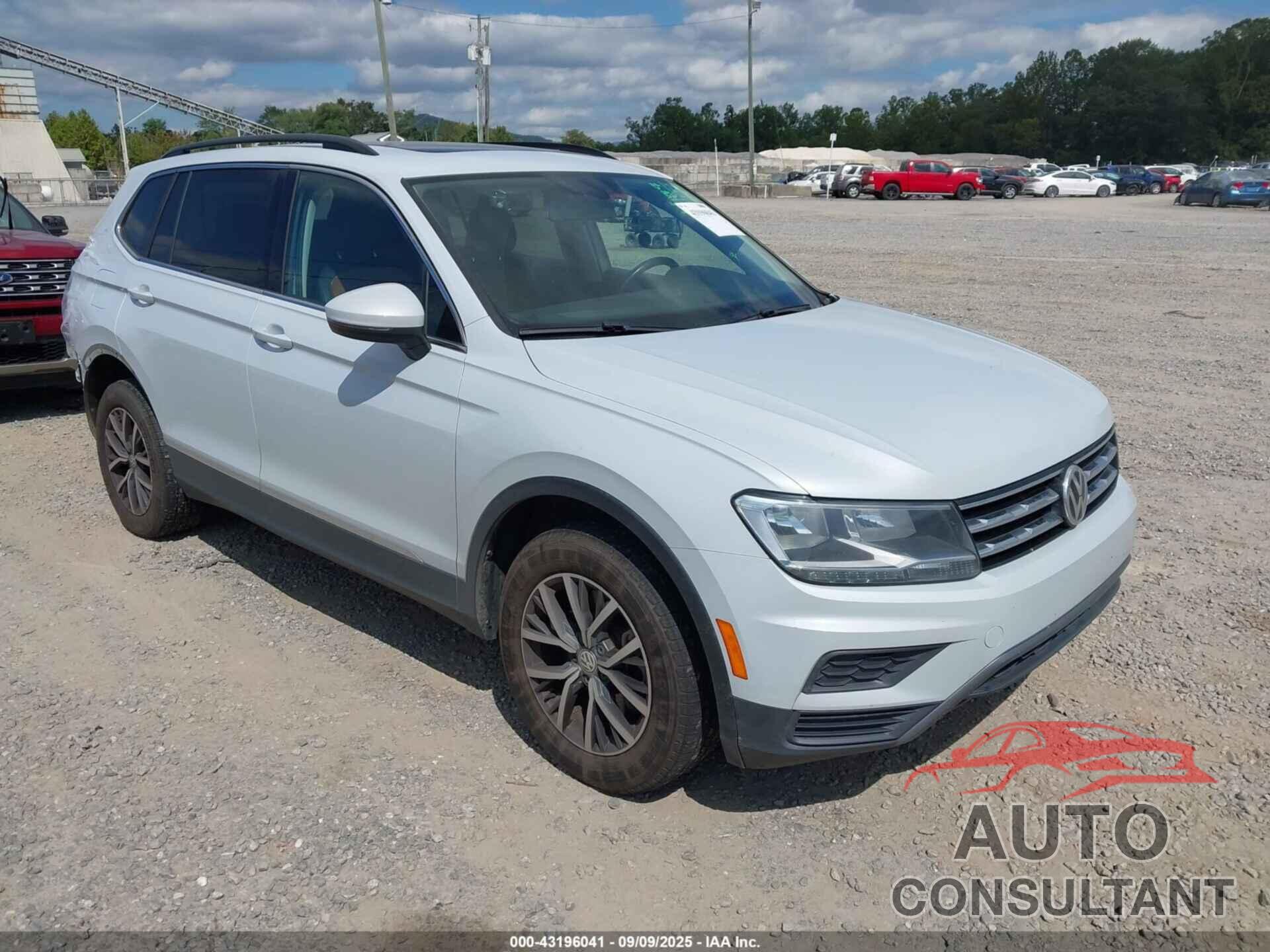 VOLKSWAGEN TIGUAN 2018 - 3VV2B7AX8JM197250
