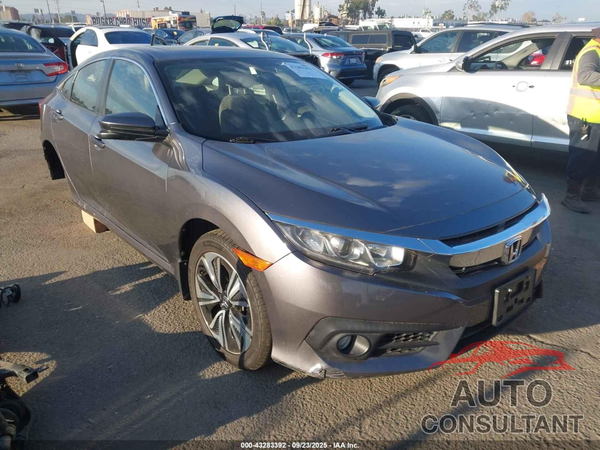 HONDA CIVIC 2018 - JHMFC1F34JX012880