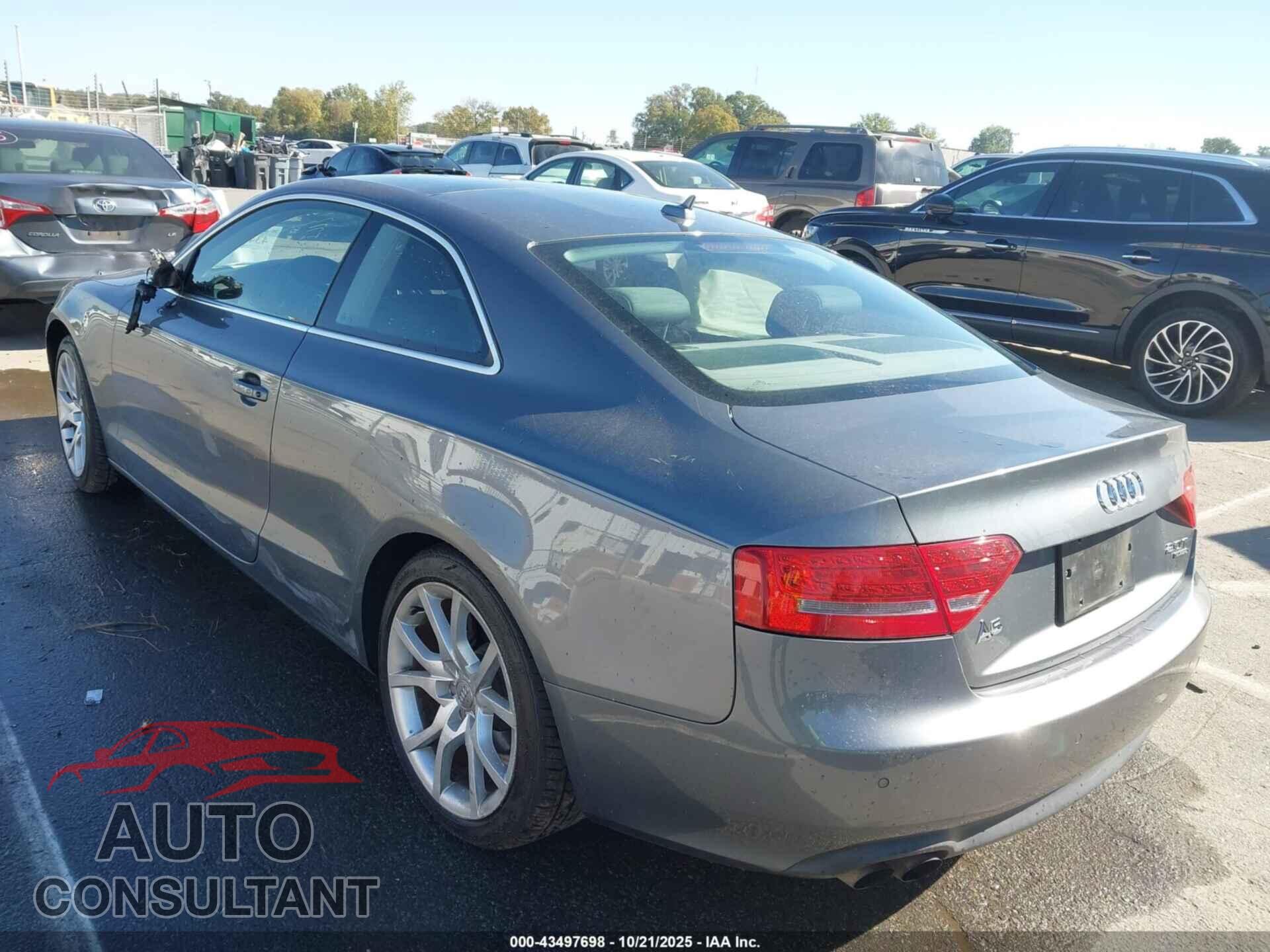 AUDI A5 2012 - WAULFAFR1CA004528
