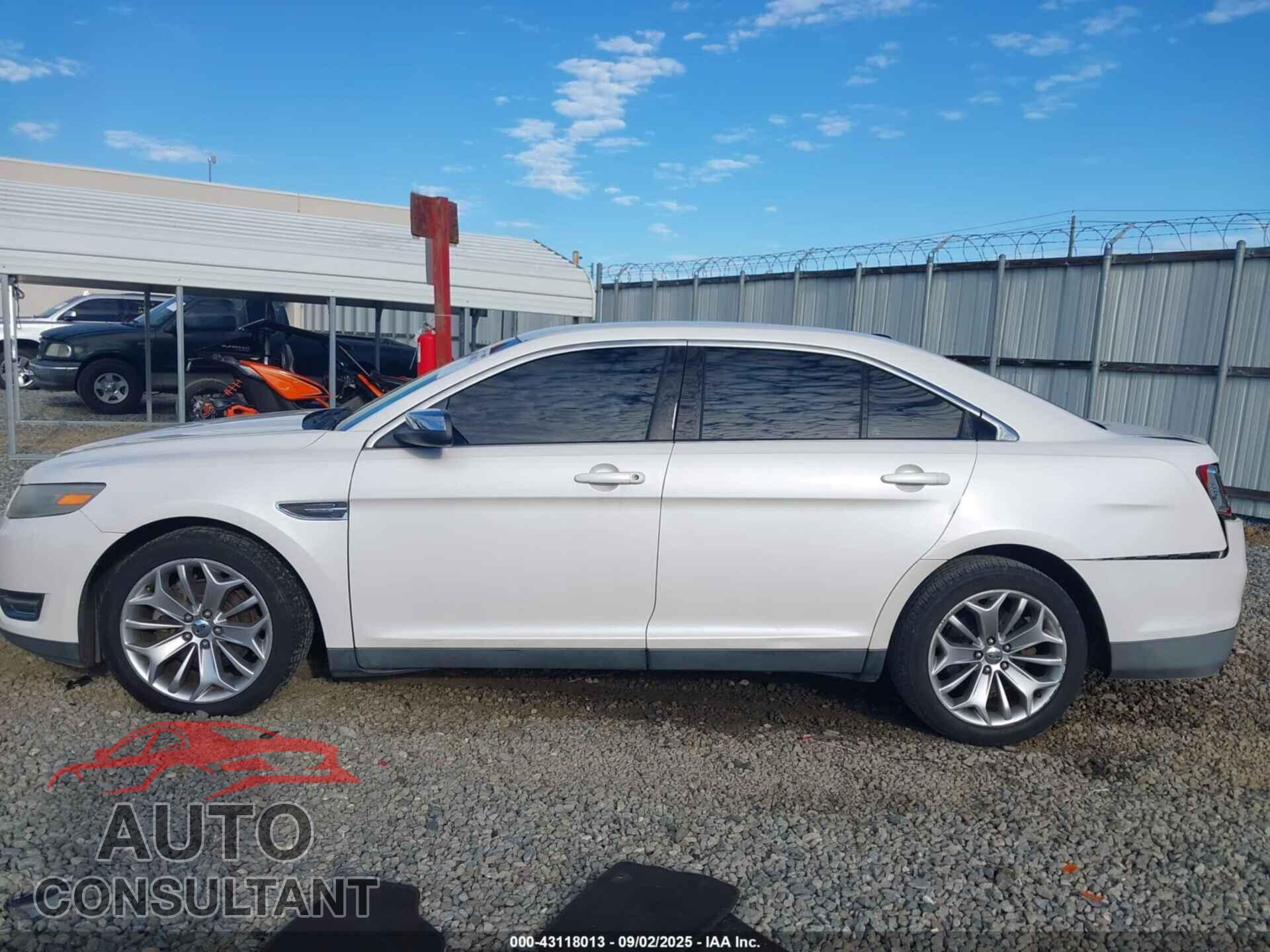 FORD TAURUS 2013 - 1FAHP2F83DG214491