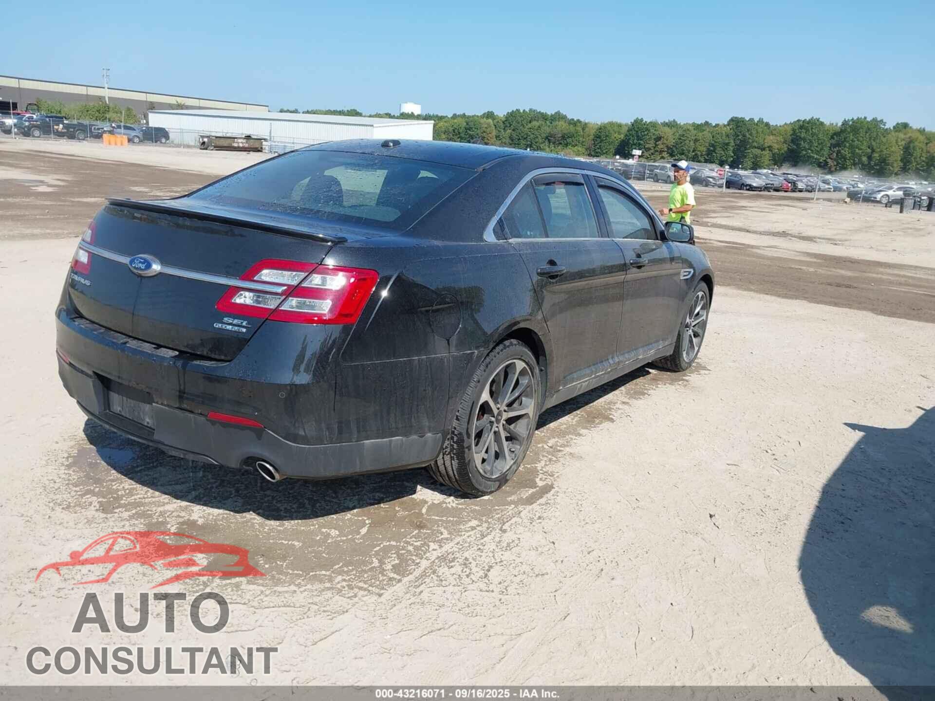 FORD TAURUS 2015 - 1FAHP2E87FG194945
