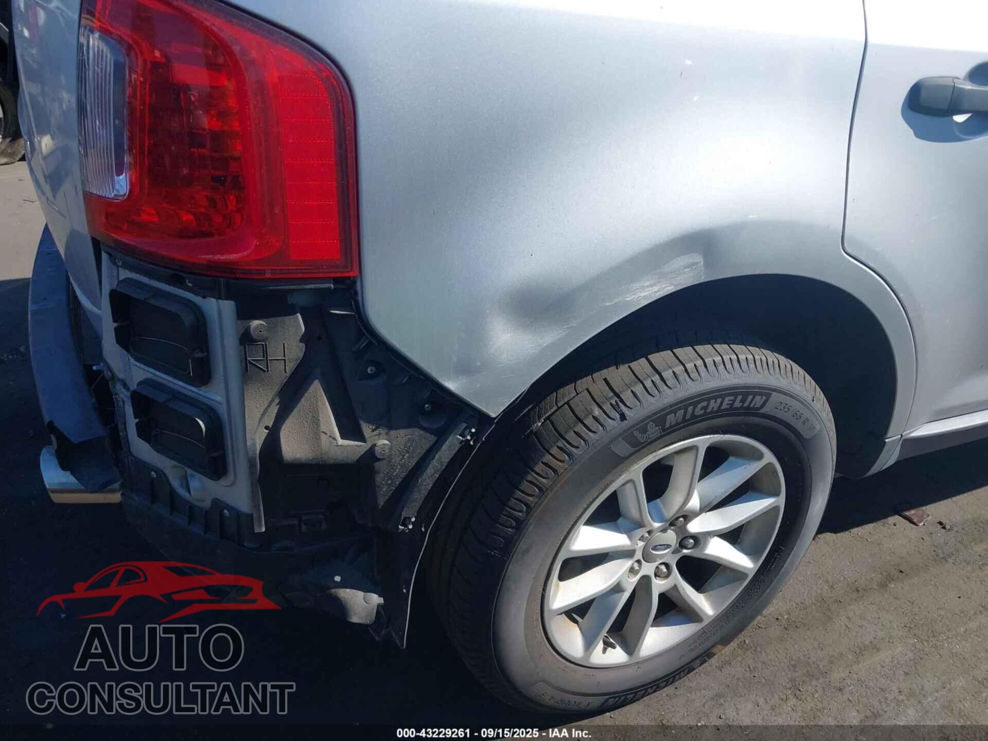 FORD EDGE 2013 - 2FMDK3GC3DBC70675
