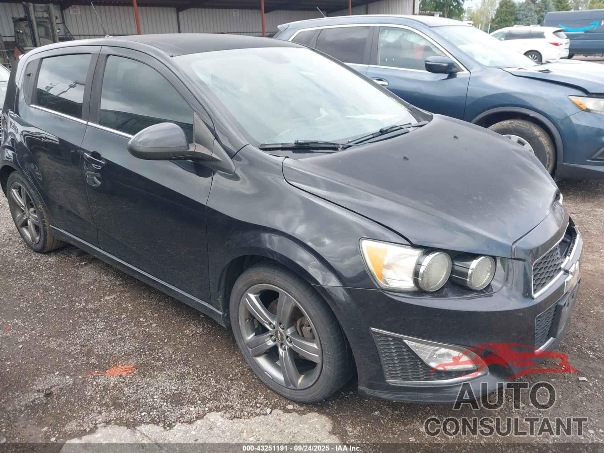 CHEVROLET SONIC 2013 - 1G1JH6SB8D4233873