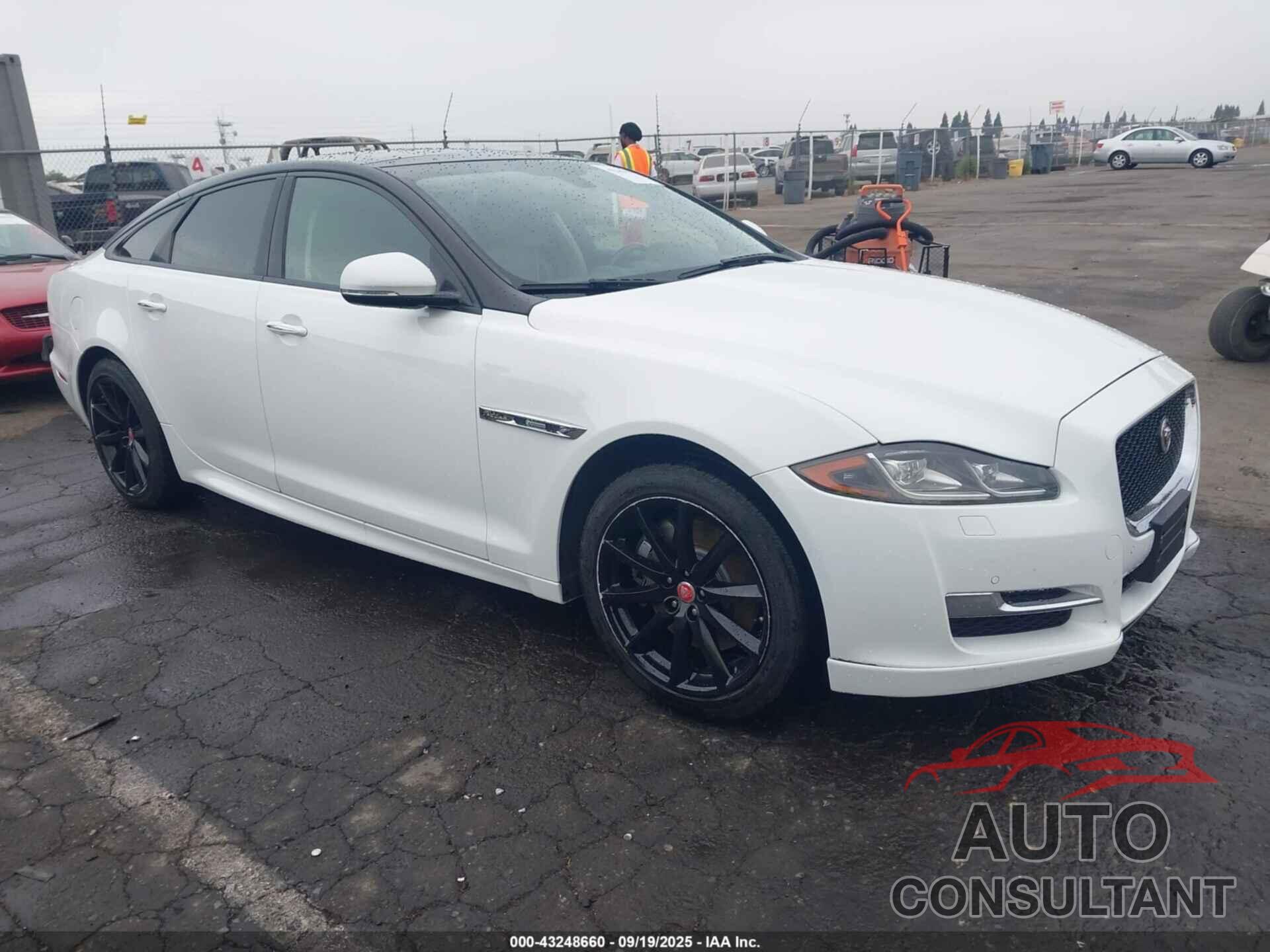 JAGUAR XJ 2017 - SAJWA1C78H8W05078