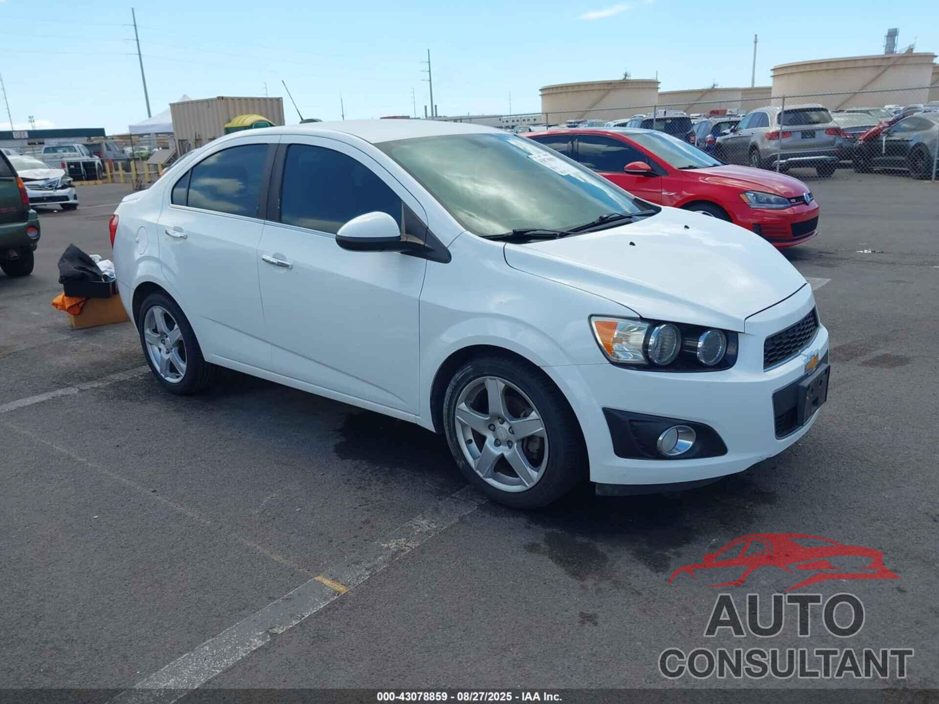CHEVROLET SONIC 2016 - 1G1JE5SB0G4140823
