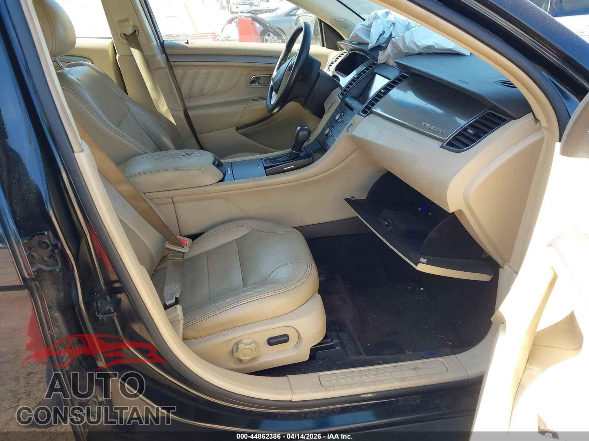 FORD TAURUS 2013 - 1FAHP2E82DG149294