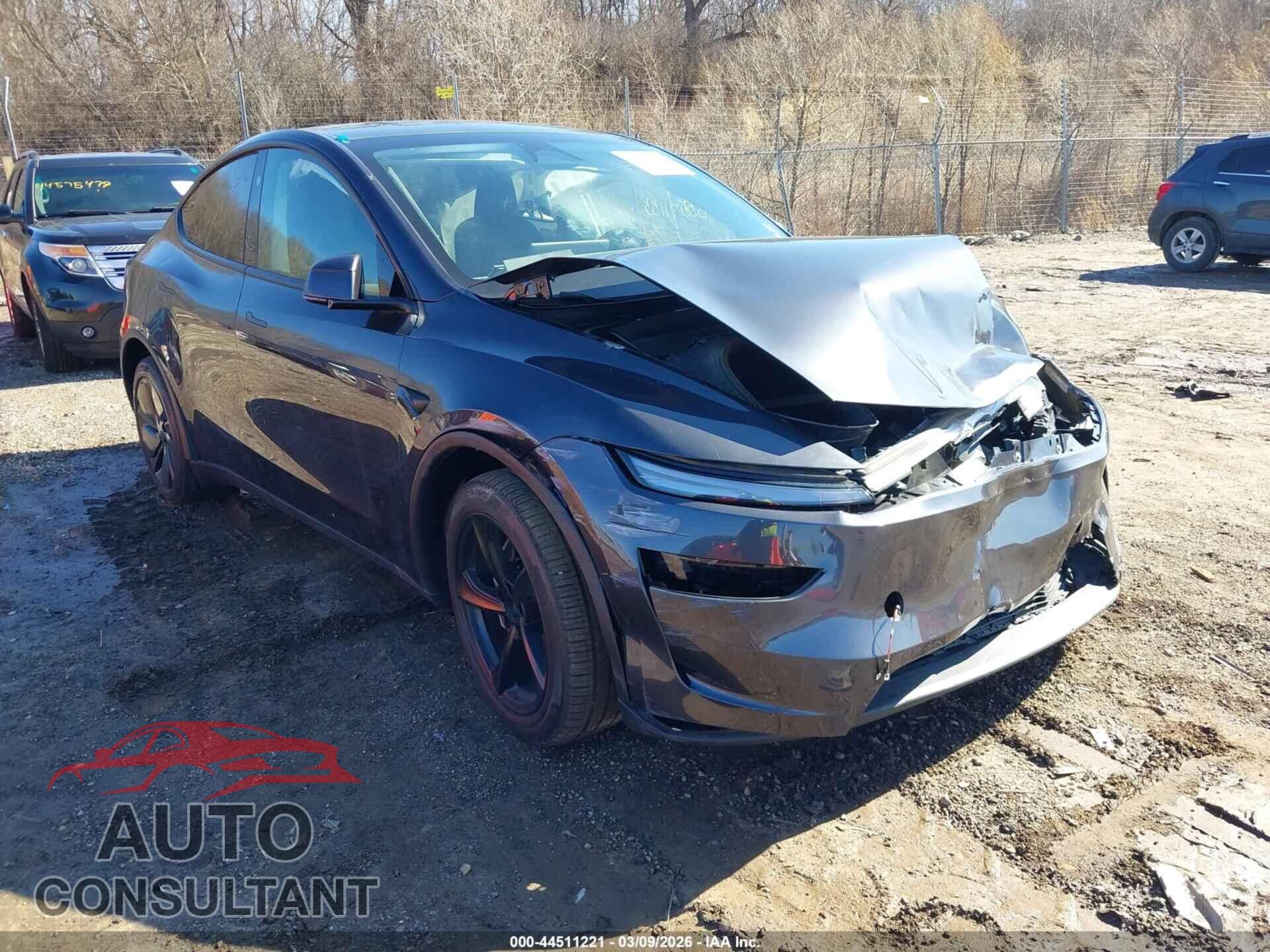 TESLA MODEL Y 2026 - 7SAYGDEEXTA479009