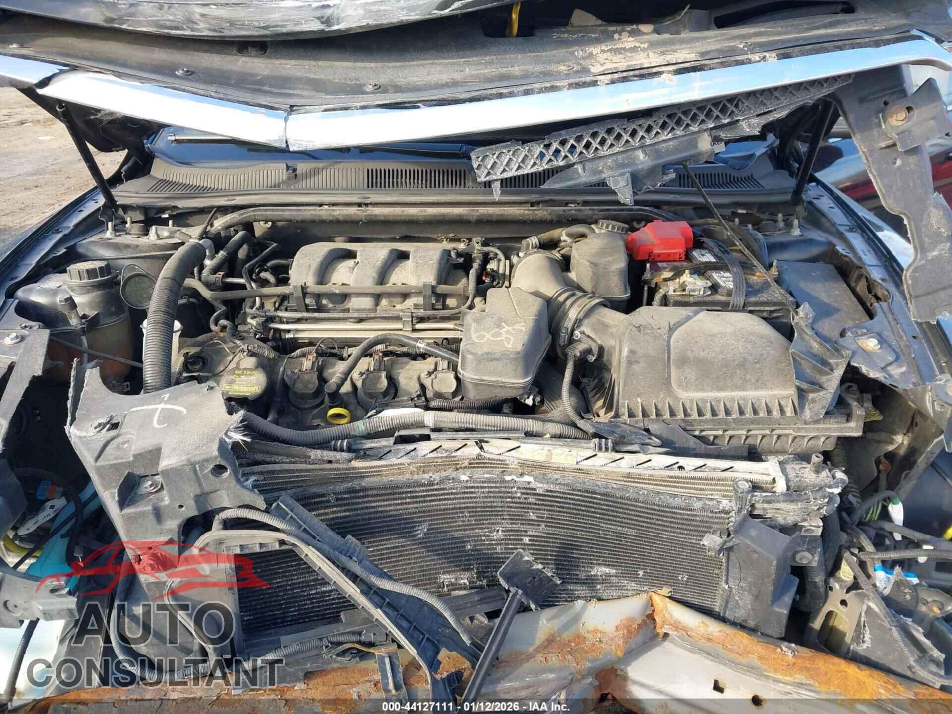 FORD TAURUS 2013 - 1FAHP2E82DG123777
