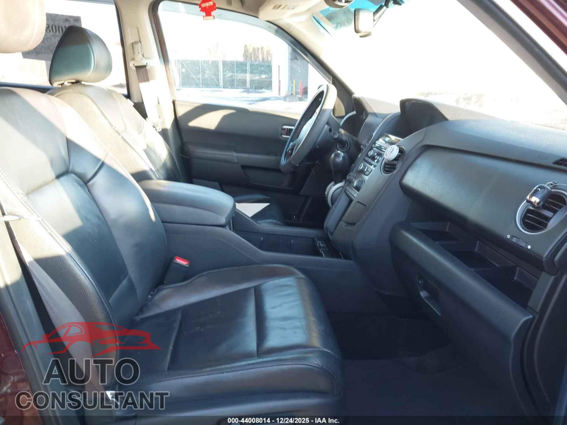 HONDA PILOT 2012 - 5FNYF4H56CB051016