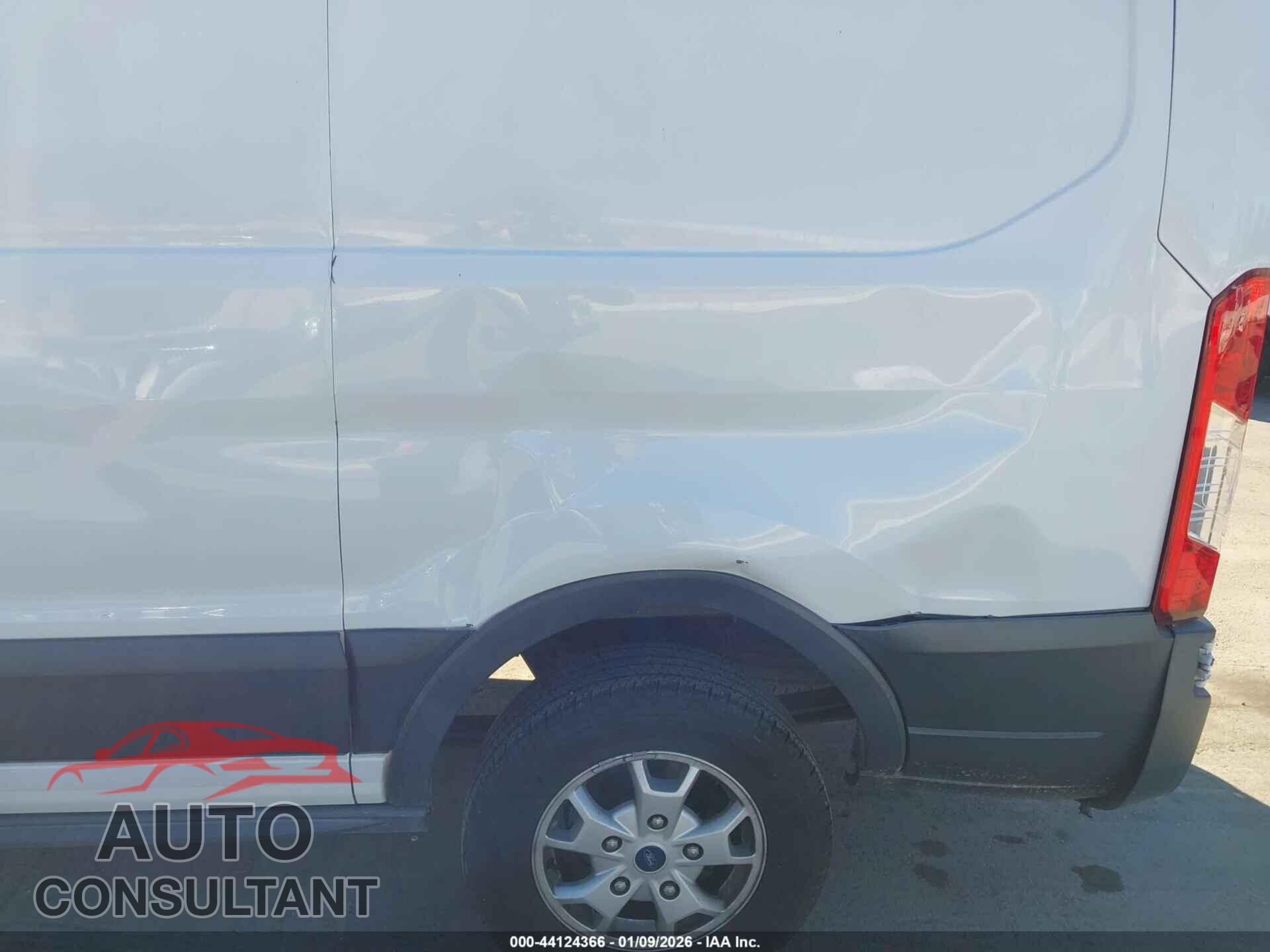 FORD TRANSIT-250 2015 - 1FTYR1YG5FKA33461
