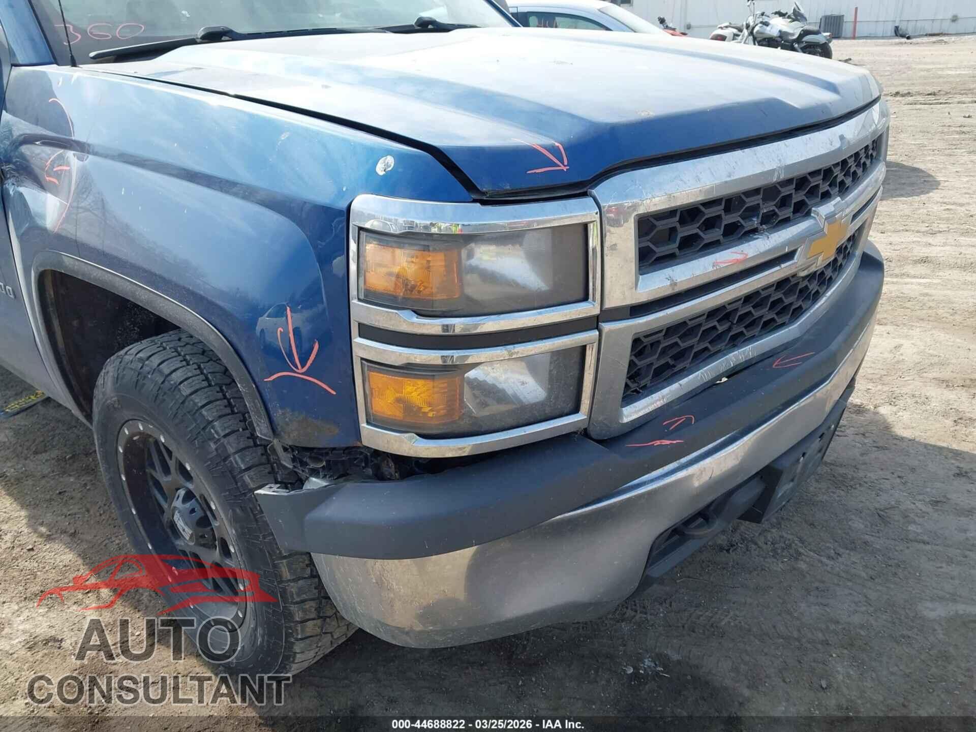 CHEVROLET SILVERADO 1500 2015 - 1GCVKPEC8FZ185236