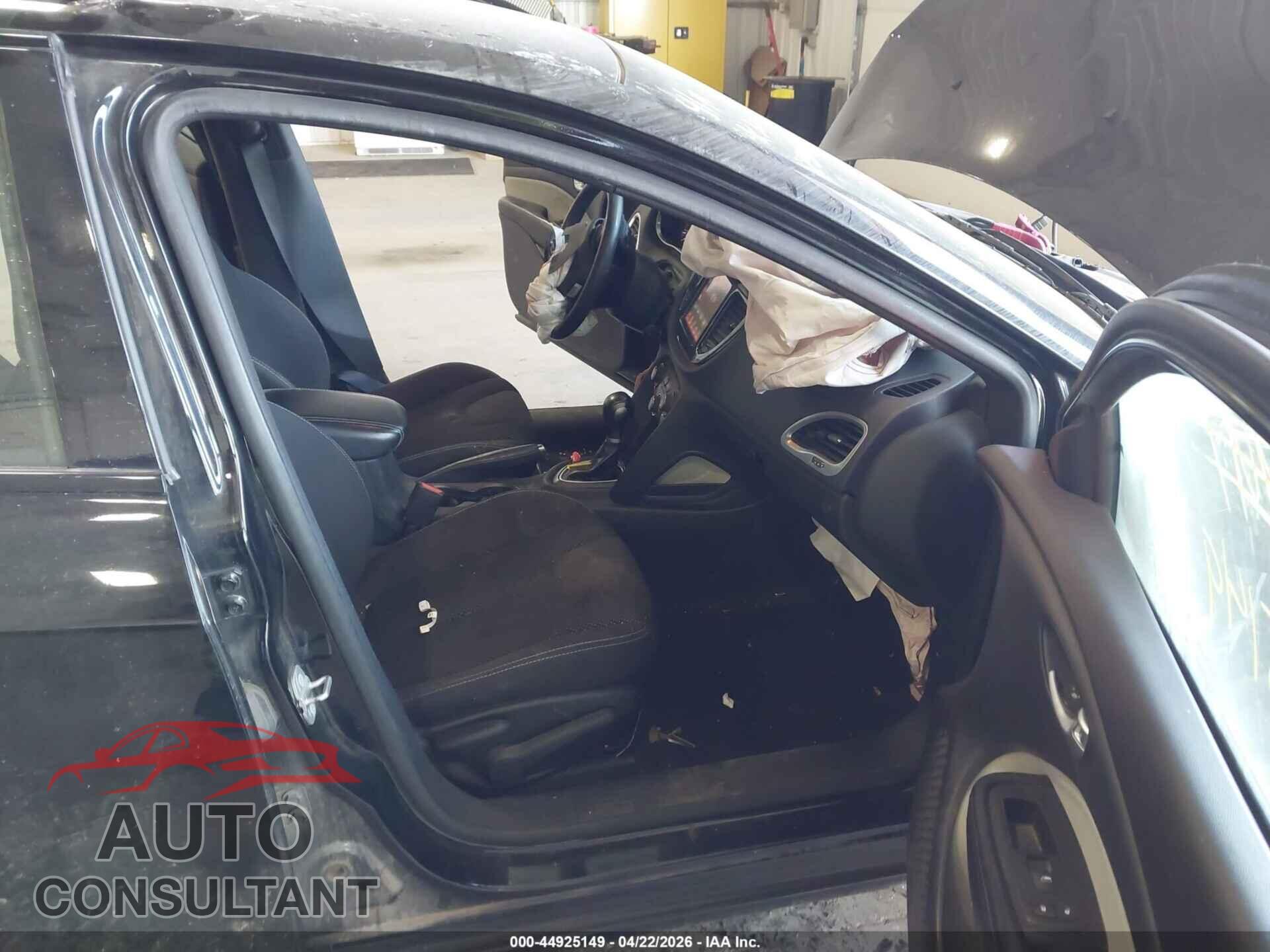 DODGE DART 2015 - 1C3CDFBB6FD238363