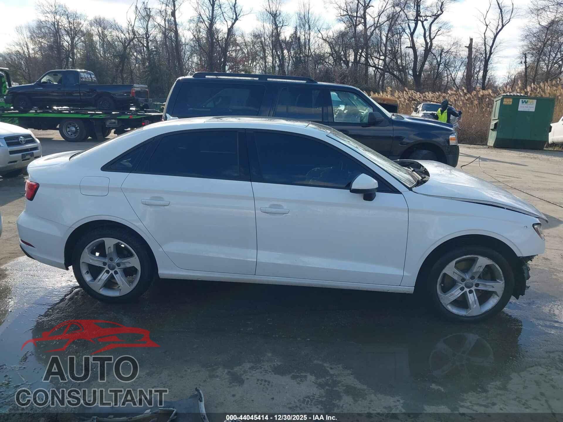 AUDI A3 2017 - WAUB8GFF9H1056527