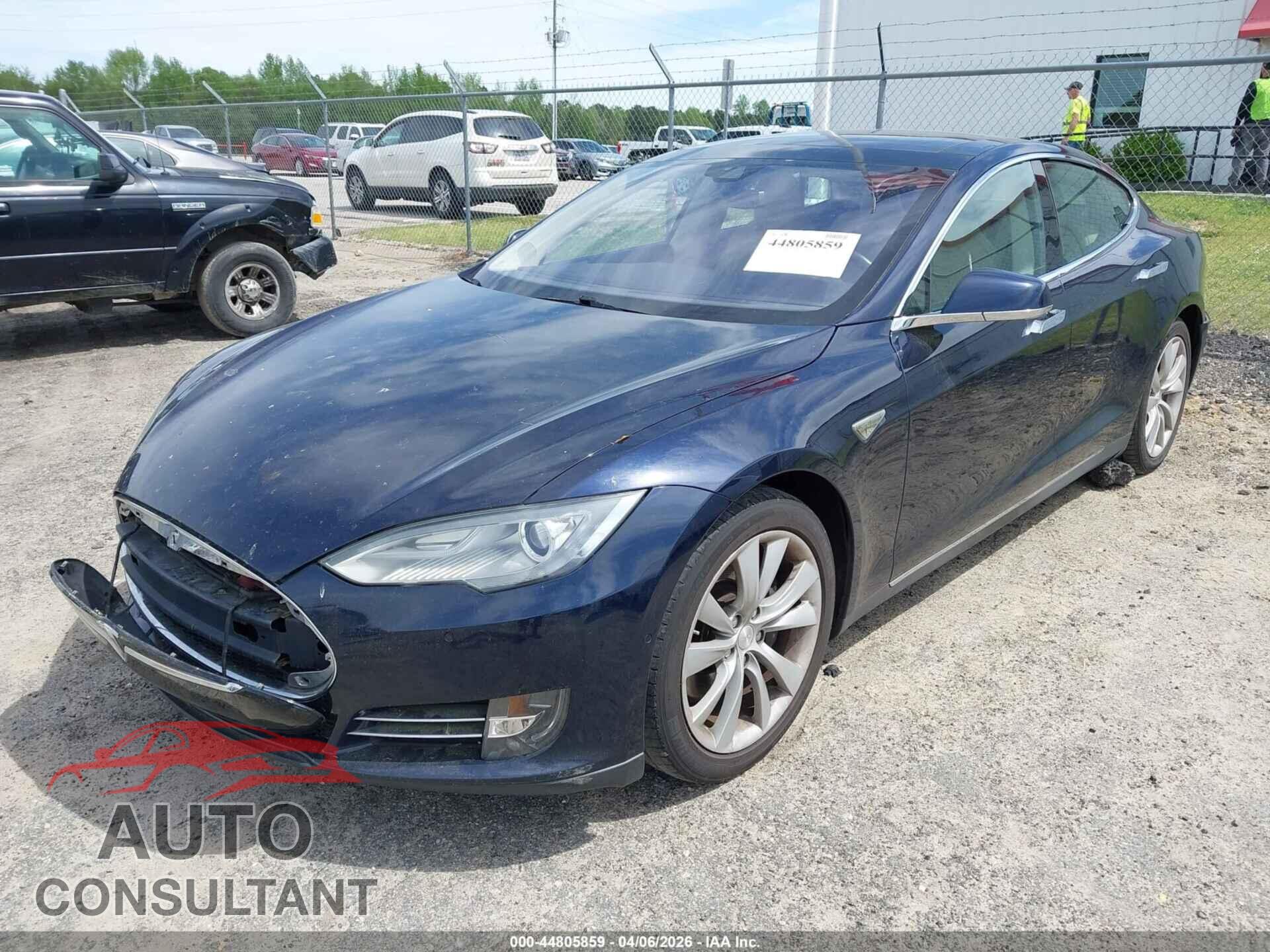 TESLA MODEL S 2014 - 5YJSA1H15EFP56909