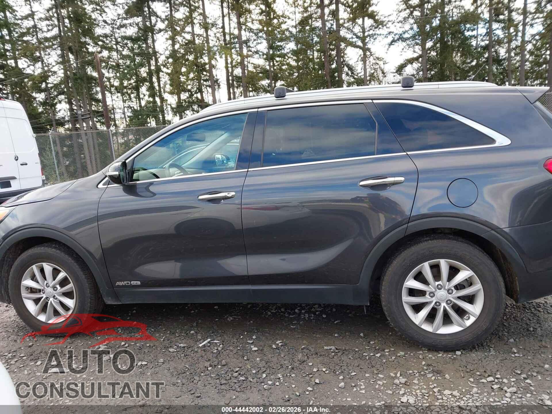 KIA SORENTO 2017 - 5XYPGDA58HG334357