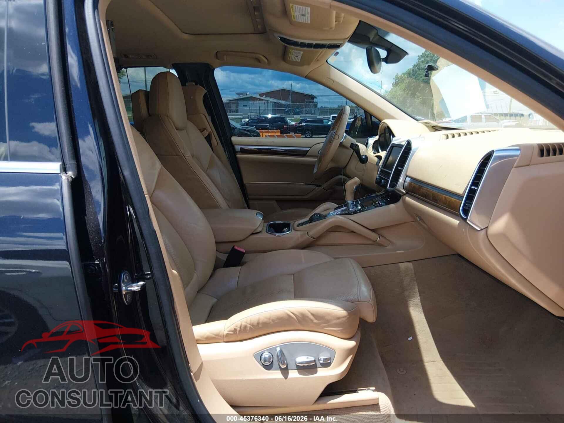 PORSCHE CAYENNE 2012 - WP1AB2A28CLA40337