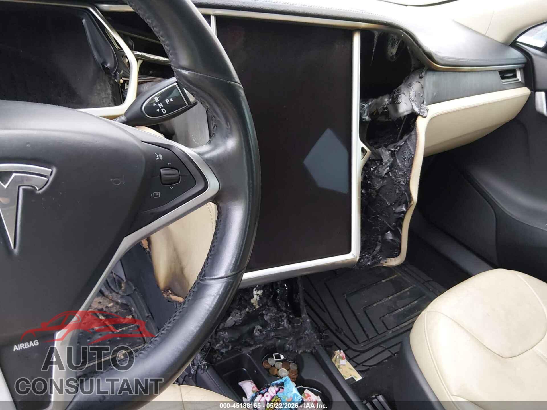 TESLA MODEL S 2013 - 5YJSA1CNXDFP16396