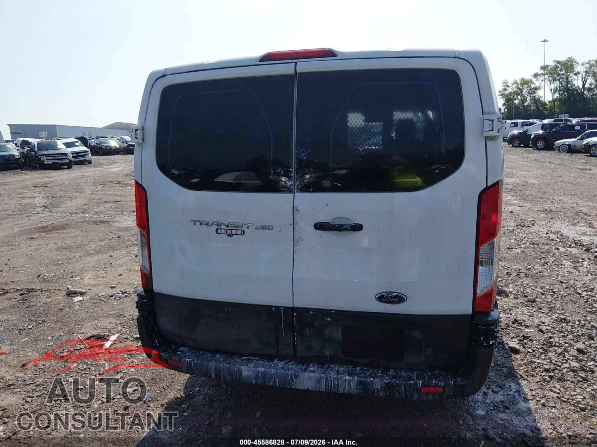FORD TRANSIT-250 2017 - 1FTYR1ZM0HKB39646